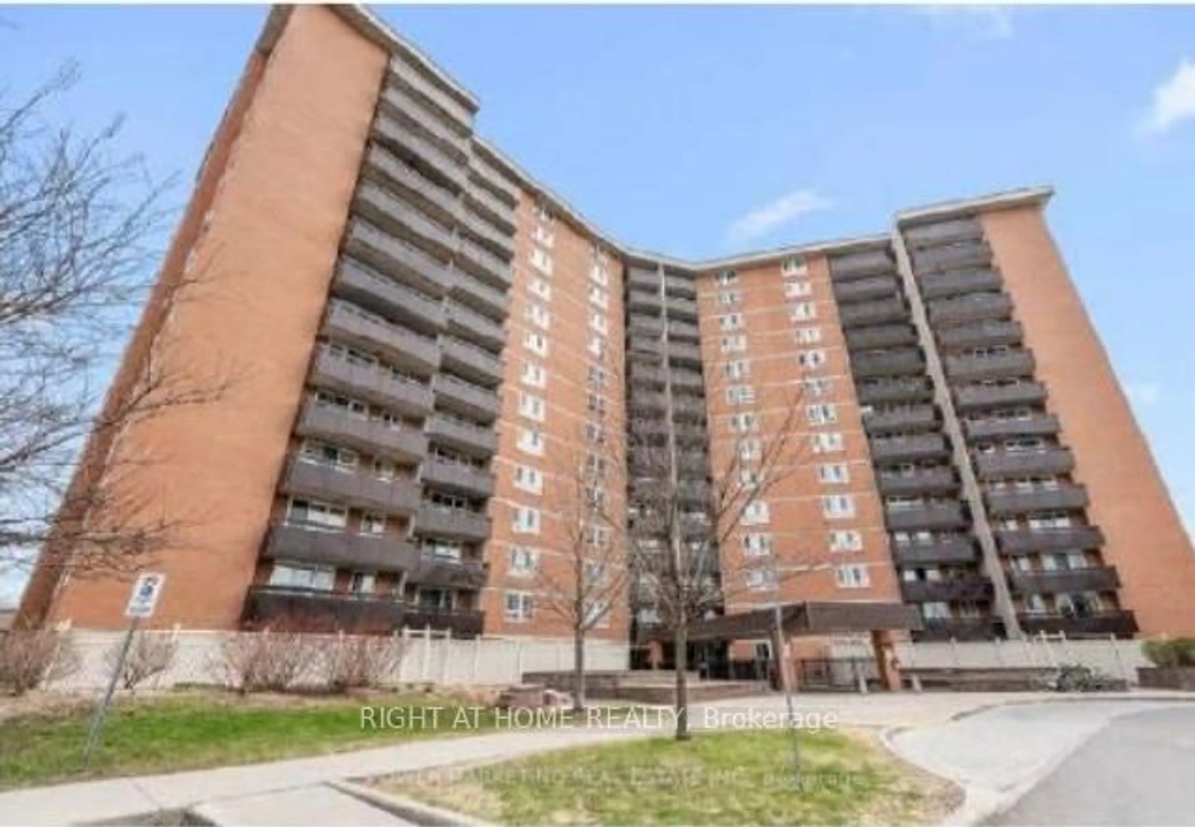 Patio, street for 1599 Lassiter Terr #514, Ottawa Ontario K1J 8R6
