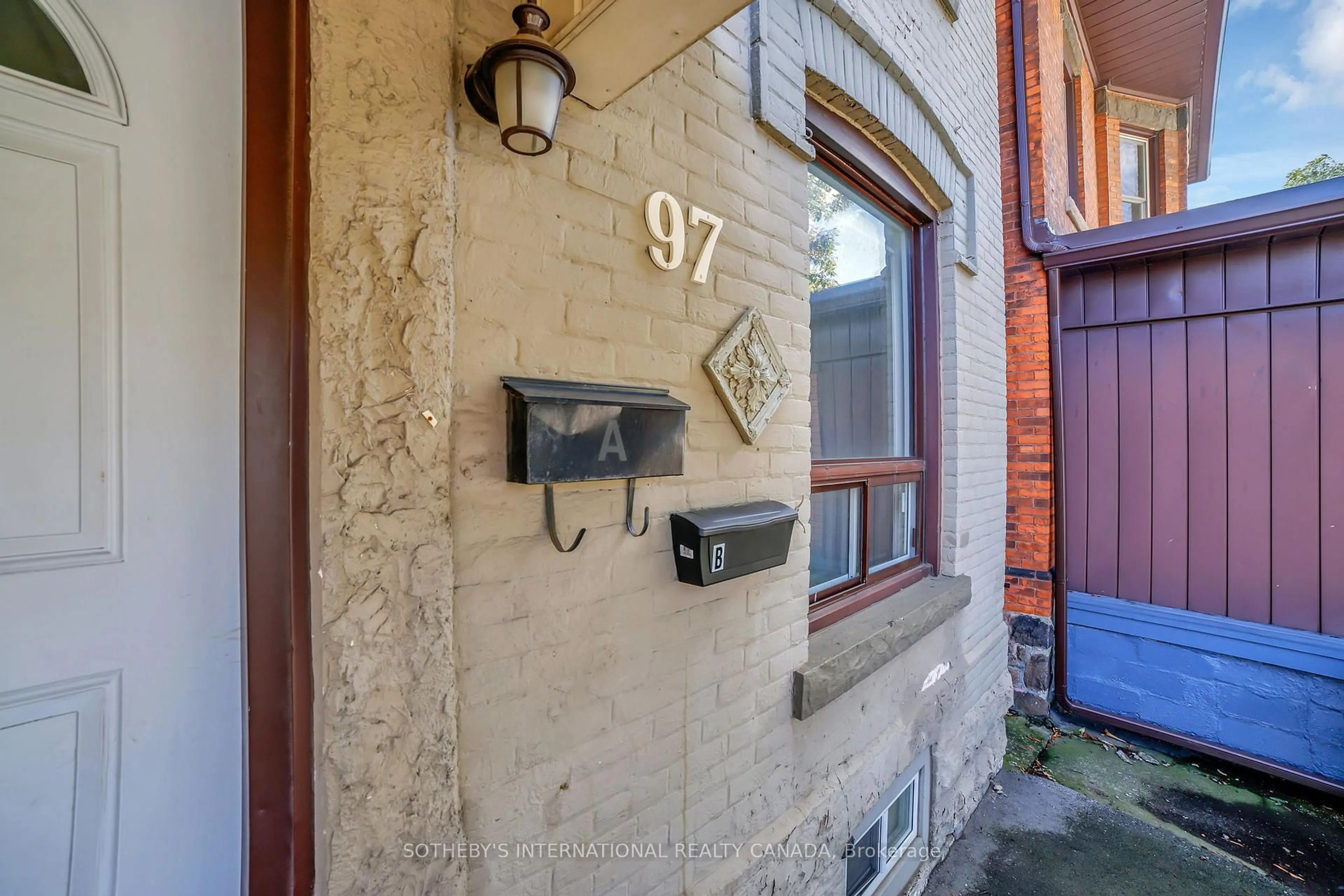 Unknown for 97 Garfield Ave, Hamilton Ontario L8M 2S3