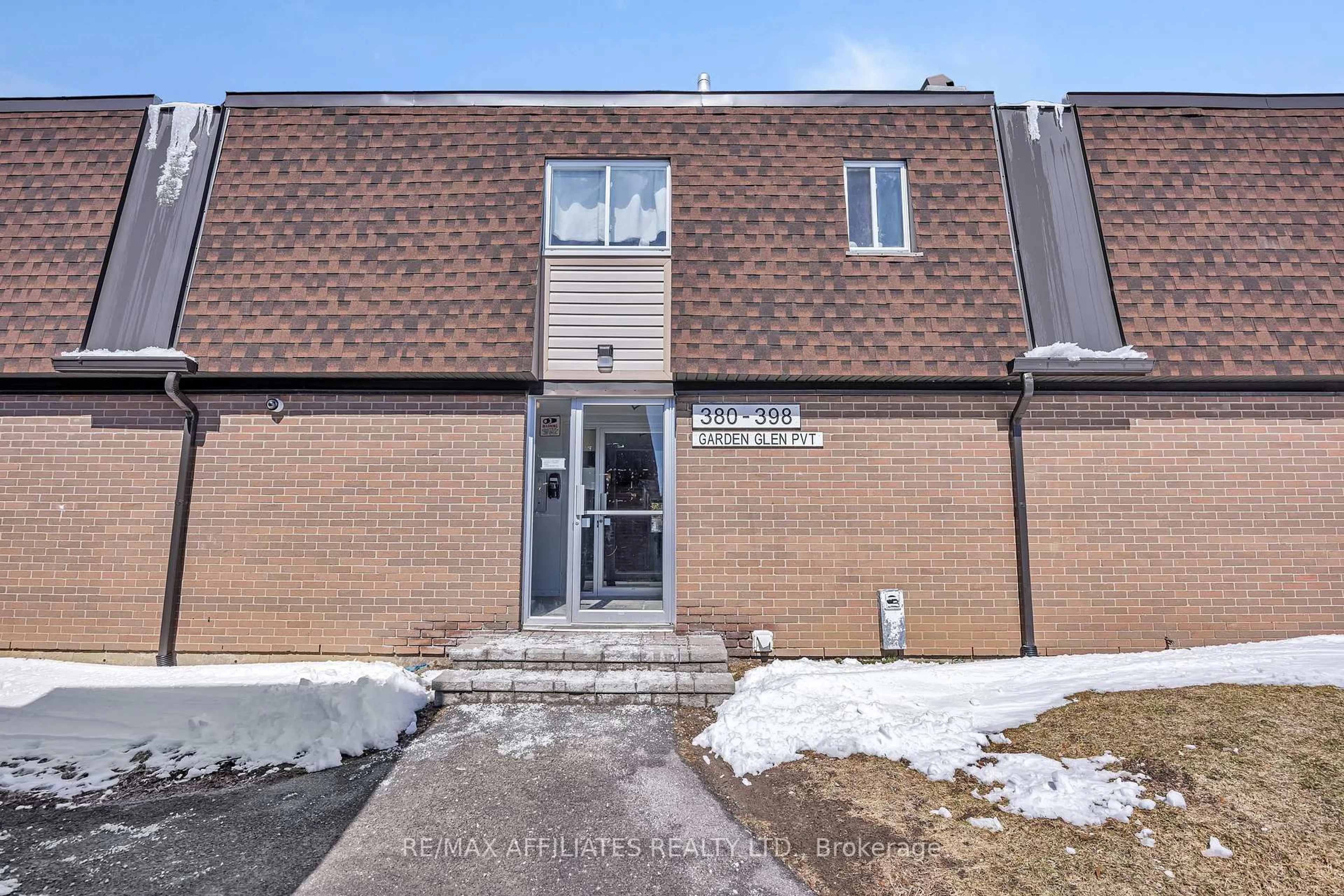 Unknown for 392 Garden Glen Private #67, Ottawa Ontario K2G 1E4
