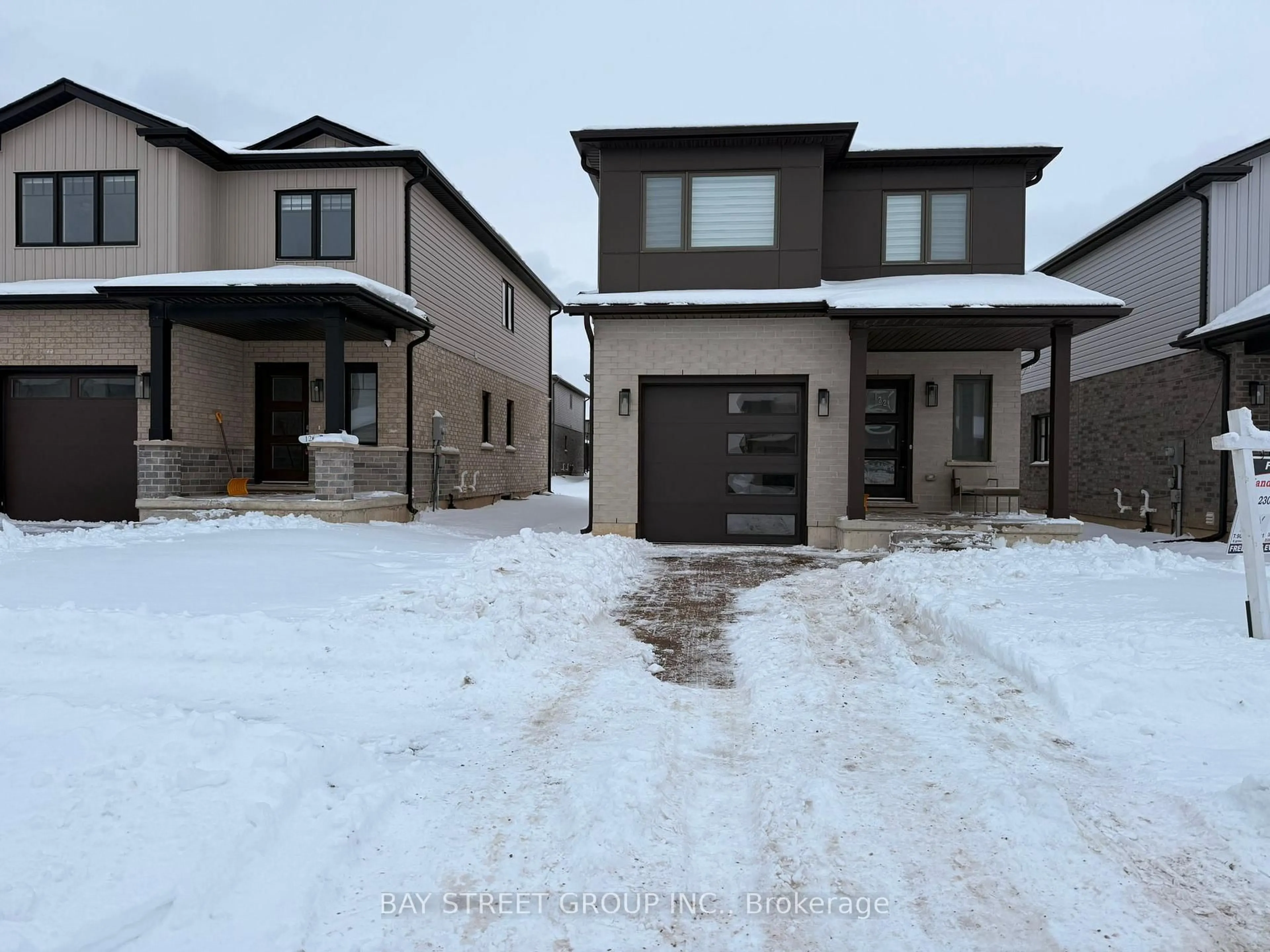 Unknown for 122 Byers St, London South Ontario N6L 0G5