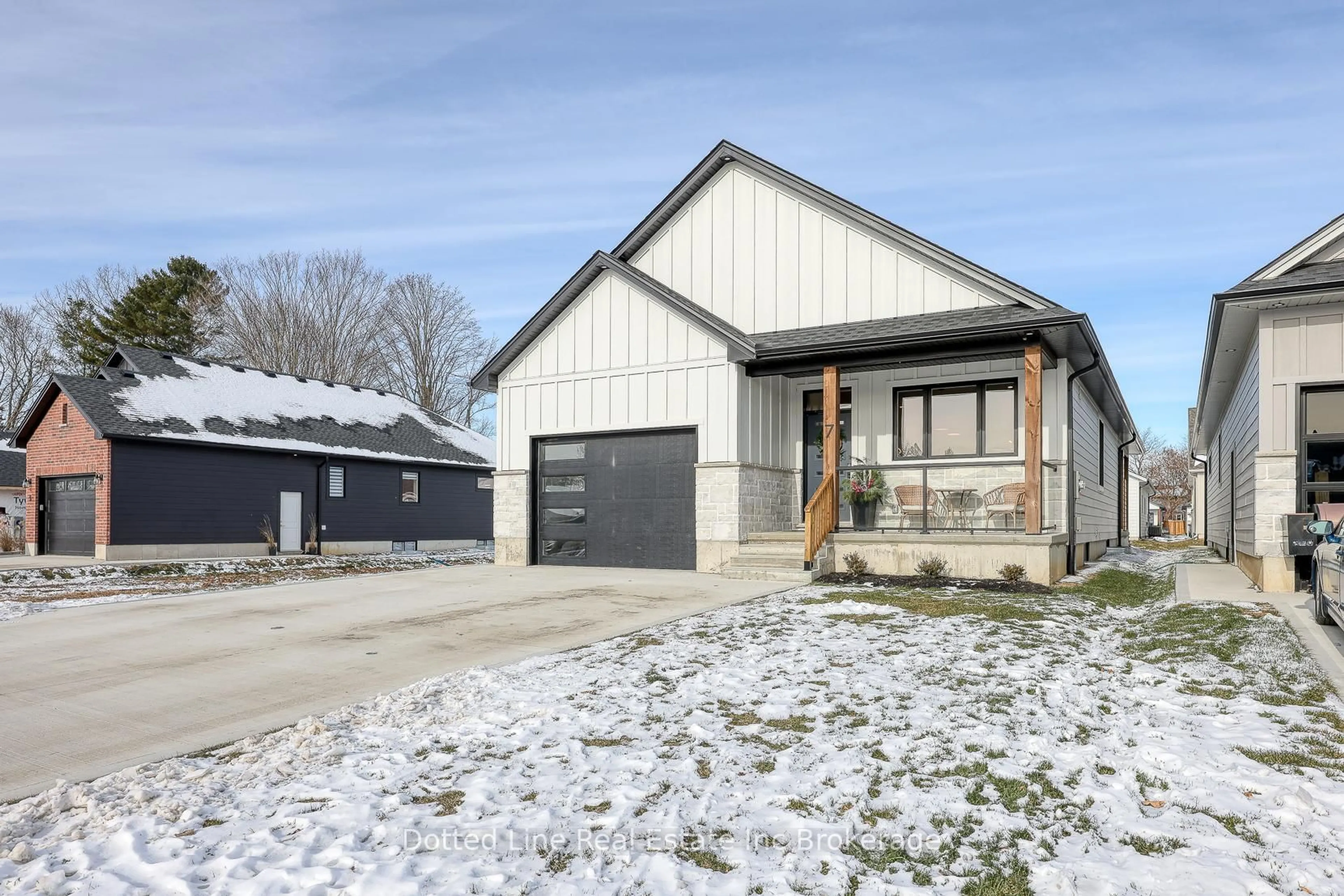 Home with brick exterior material, street for 7 CHARLES Crt, Bayham Ontario N0J 1T0