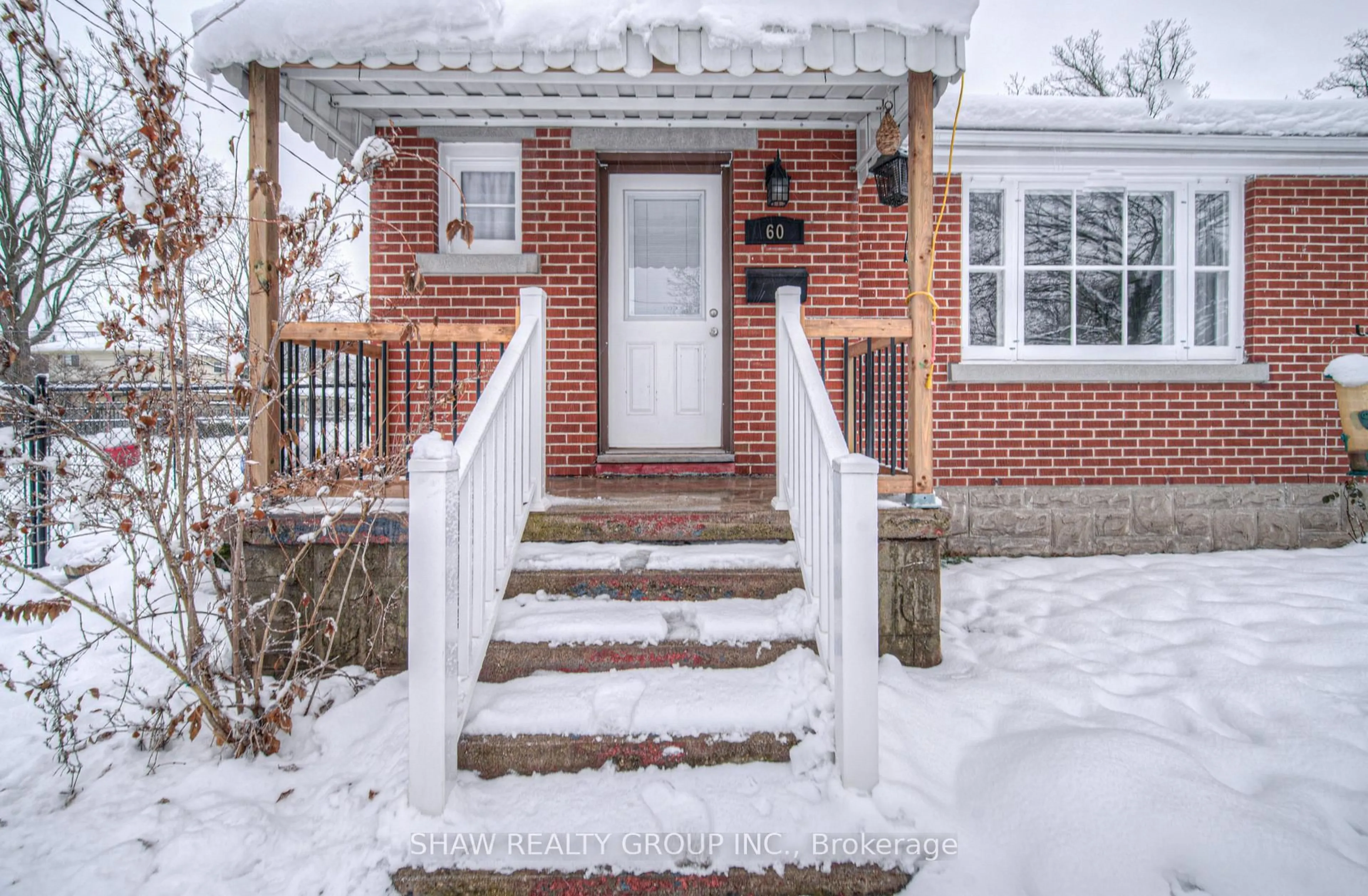 Home with brick exterior material, street for 60 Dudhope Ave, Cambridge Ontario N1R 4T5