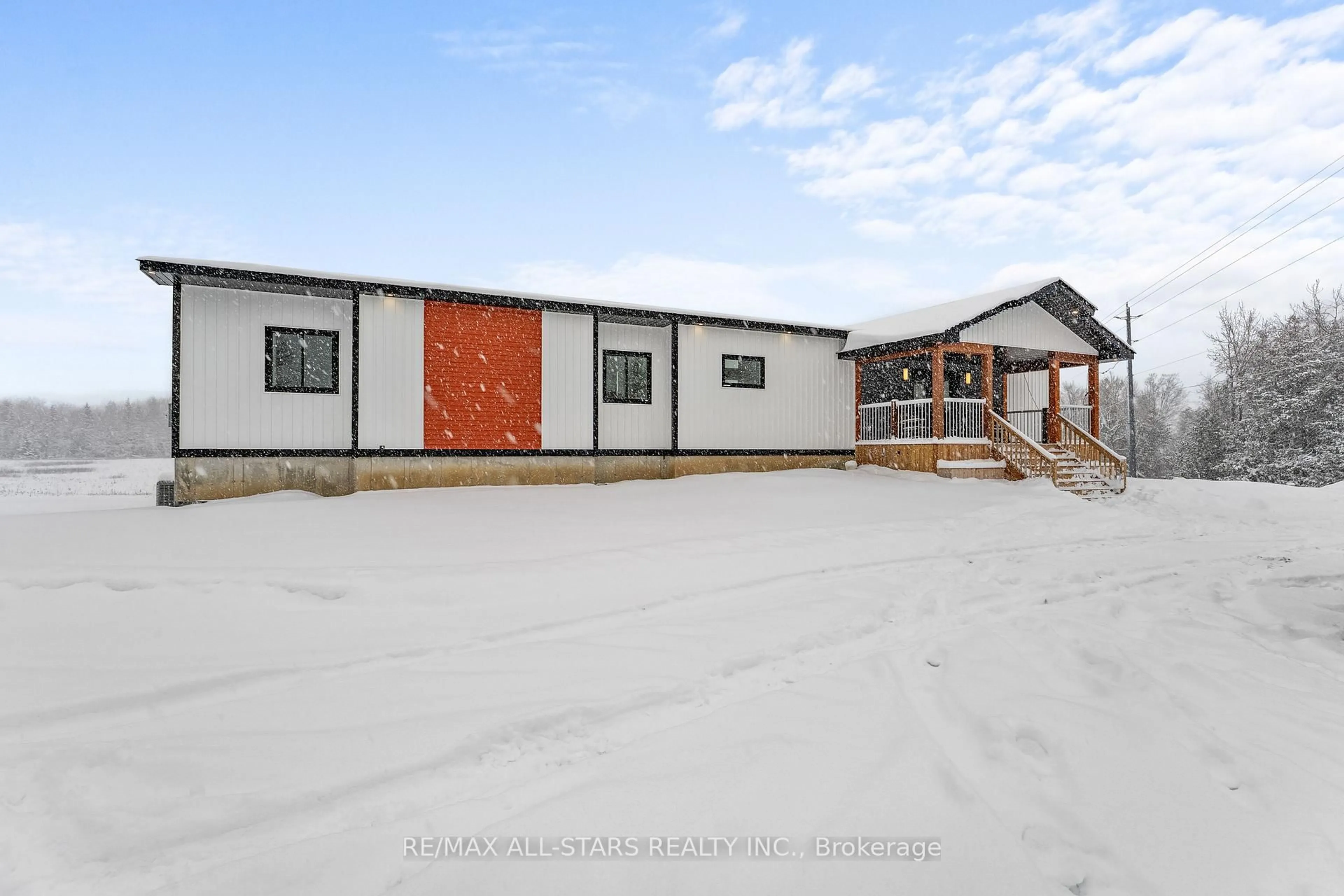 A pic from outside/outdoor area/front of a property/back of a property/a pic from drone, building for 1062 Northline Rd, Kawartha Lakes Ontario K0M 1N0