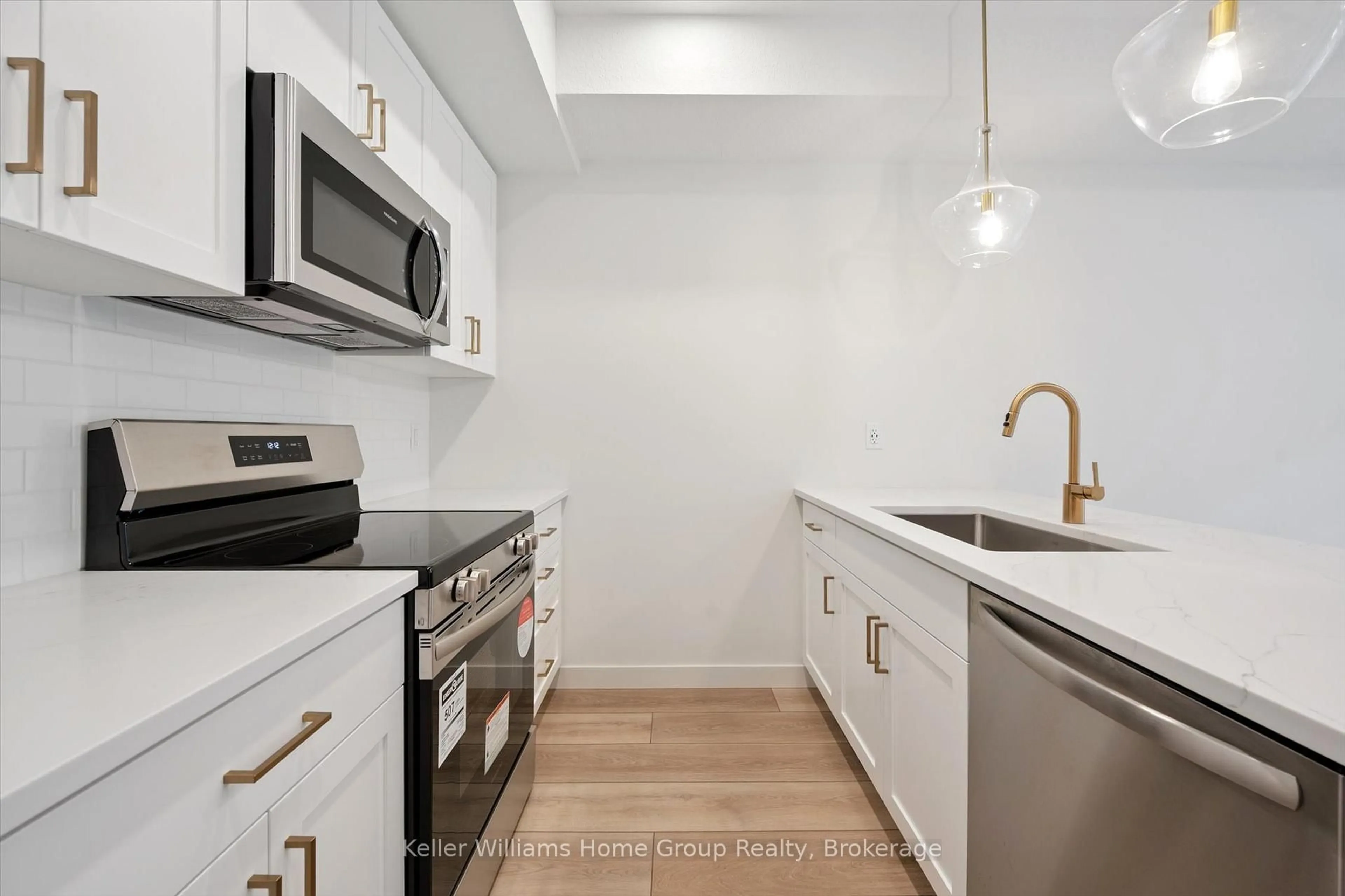 Standard kitchen, unknown for 824 Woolwich St #137, Guelph Ontario N1H 6J2