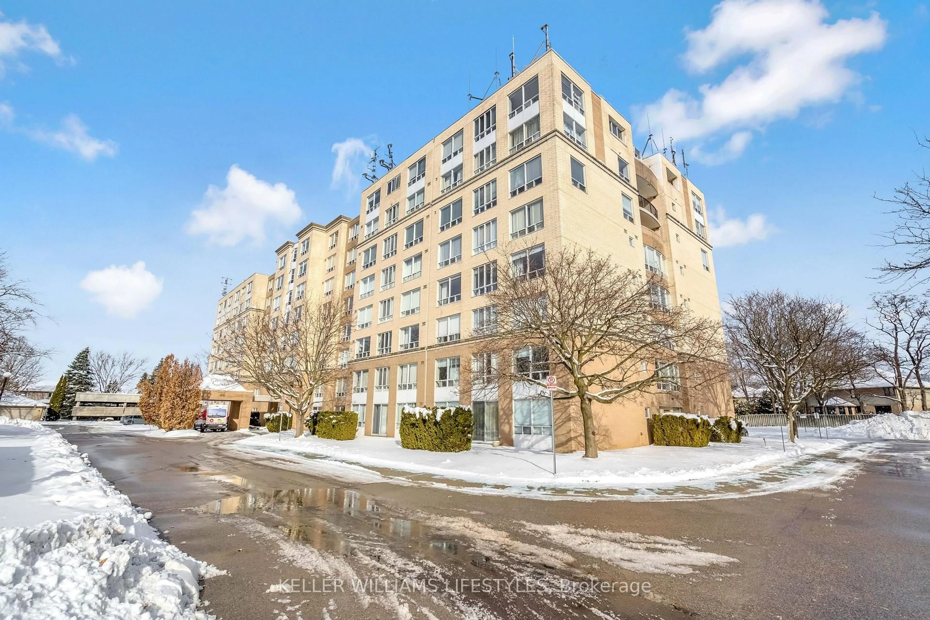 Unknown for 1510 Richmond St #802, London North Ontario N6G 4V2