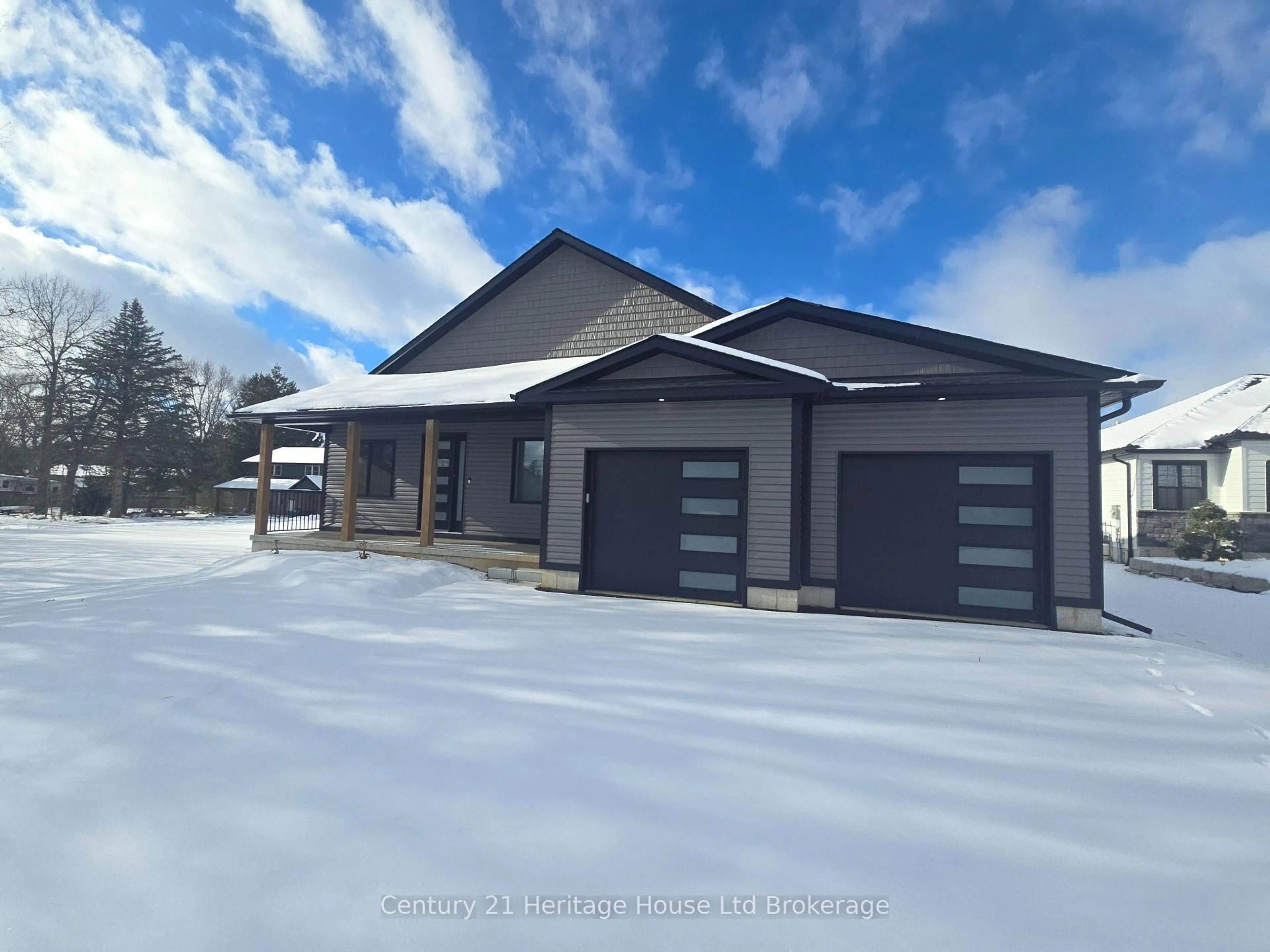 Indoor garage for 11651 Plank Rd, Bayham Ontario N0J 1H0