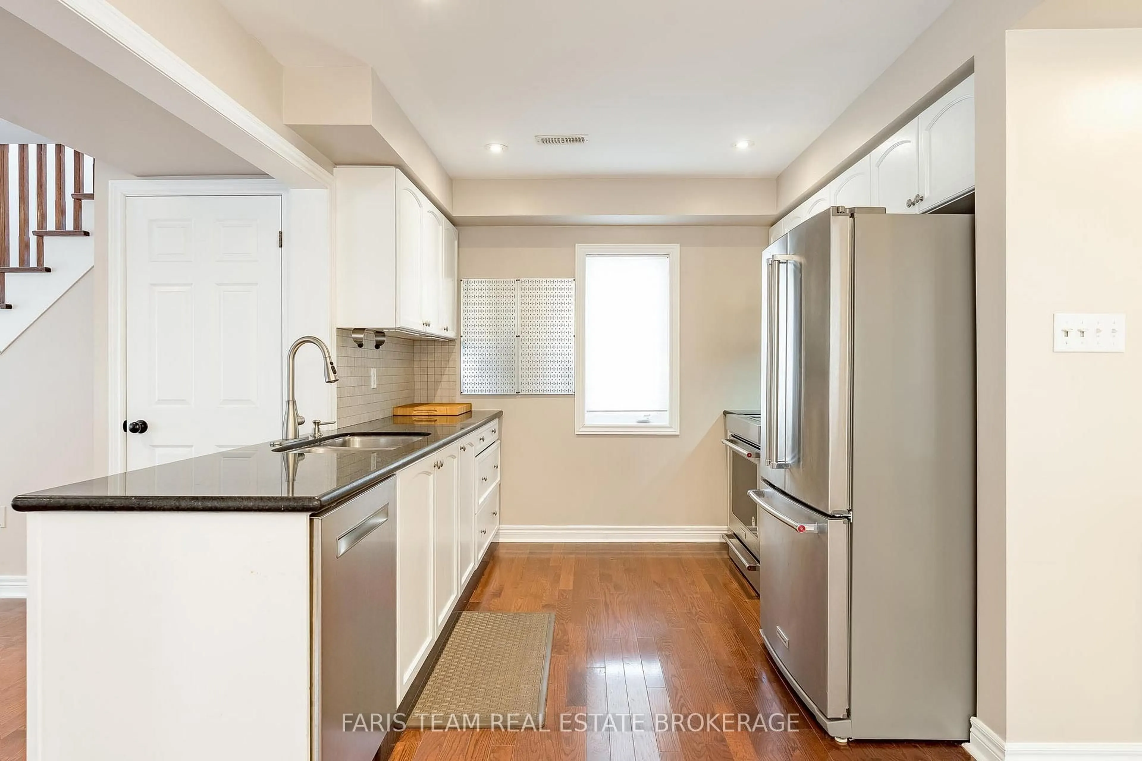 Standard kitchen, unknown for 44 Marina Village Dr, Georgian Bay Ontario L0K 1S0