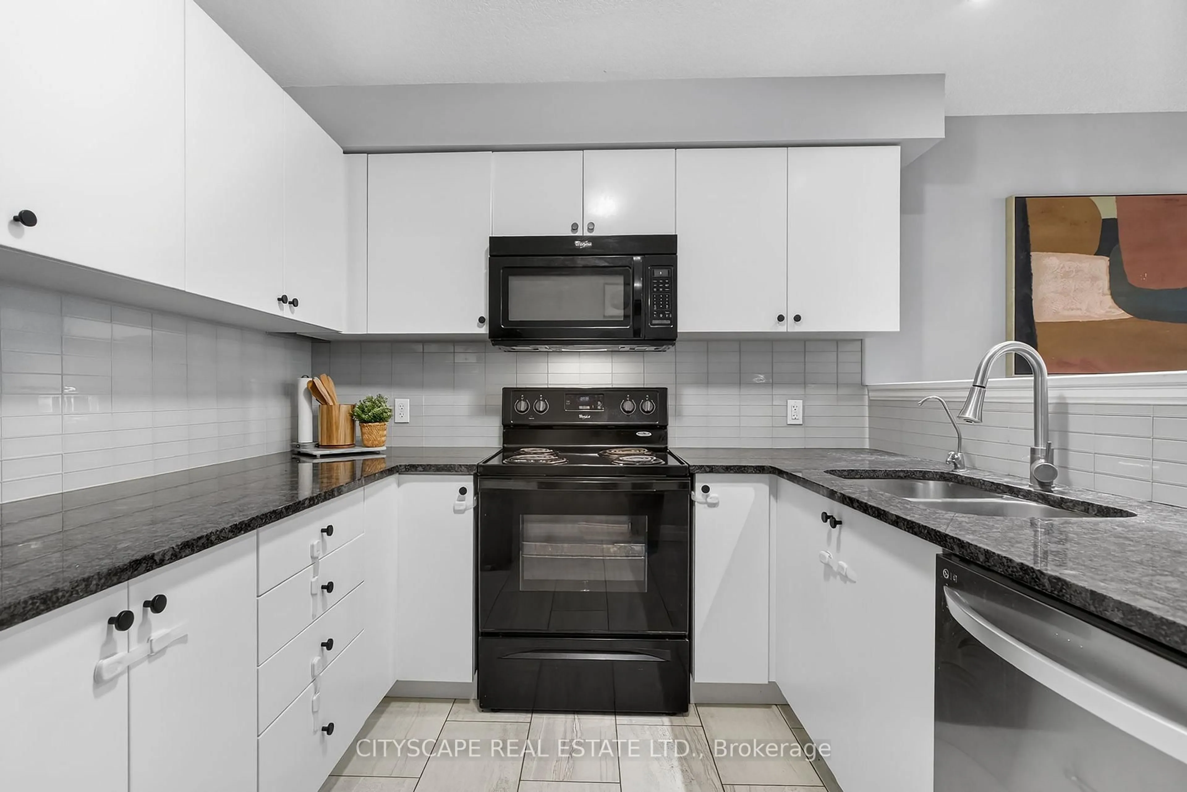 Standard kitchen, ceramic/tile floor for 4 Nathan Crt, Cambridge Ontario N1P 0B2