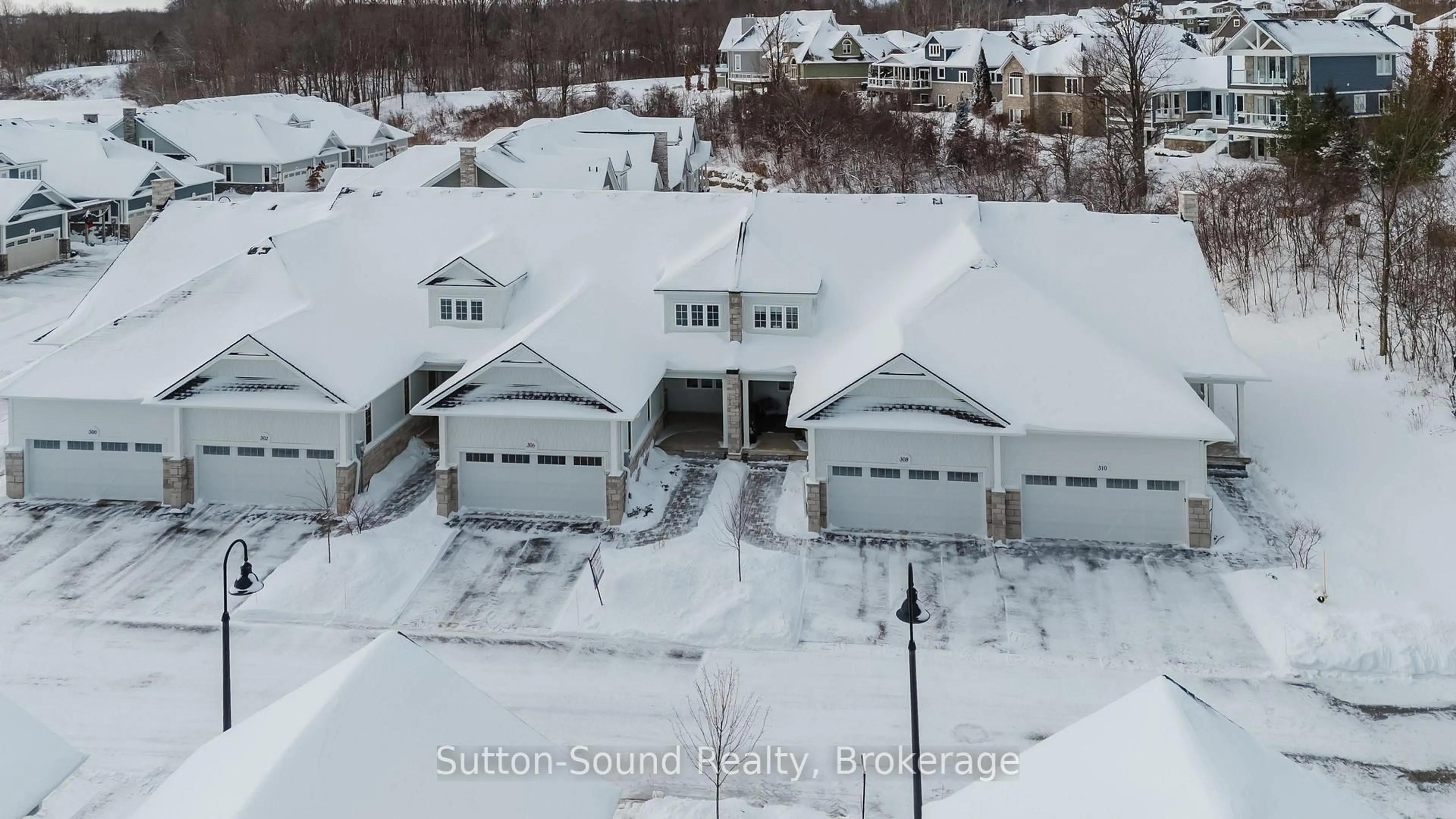 A pic from outside/outdoor area/front of a property/back of a property/a pic from drone, building for 306 Sandpiper Lane, Georgian Bluffs Ontario N0H 1S0