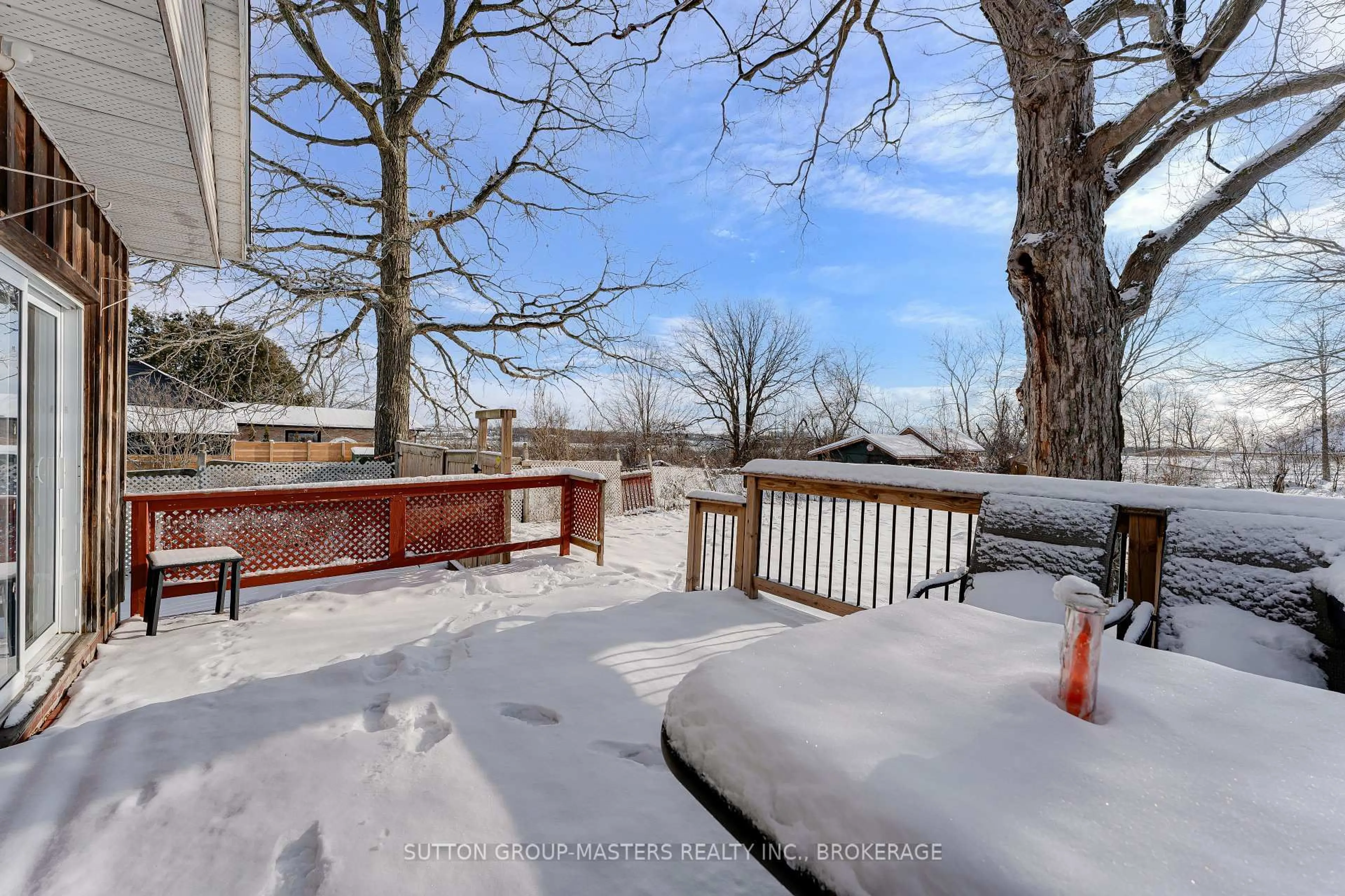 Patio, water/lake/river/ocean view for 18 Greer St, Kingston Ontario K7K 2V9