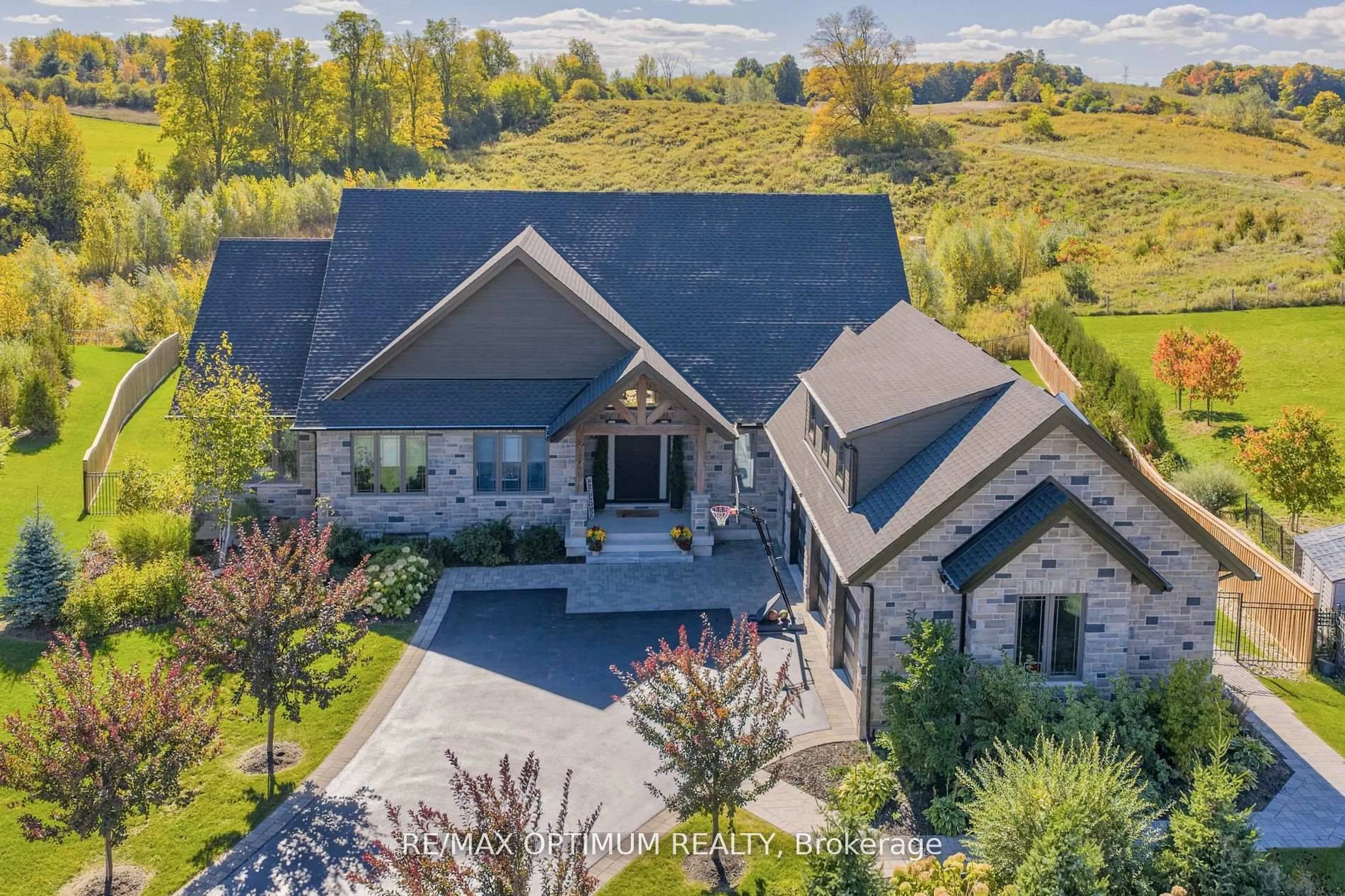 A pic from outside/outdoor area/front of a property/back of a property/a pic from drone, mountain view for 23 Whitcombe Way, Puslinch Ontario N0B 2C0