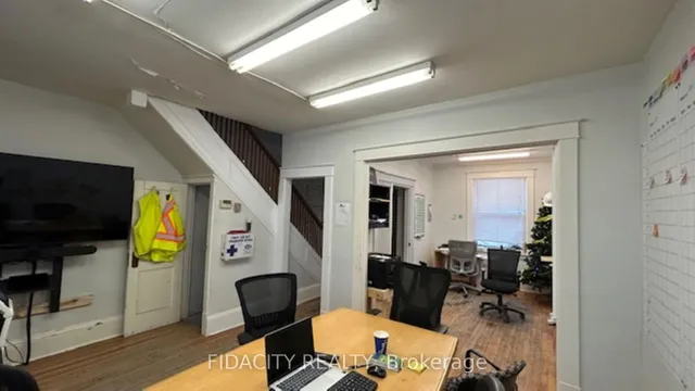 87 Richmond Rd, Ottawa 4