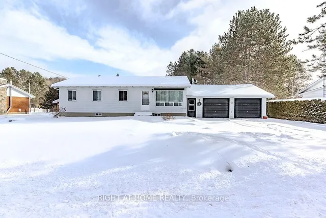 28 Jackpine St, Barry's Bay