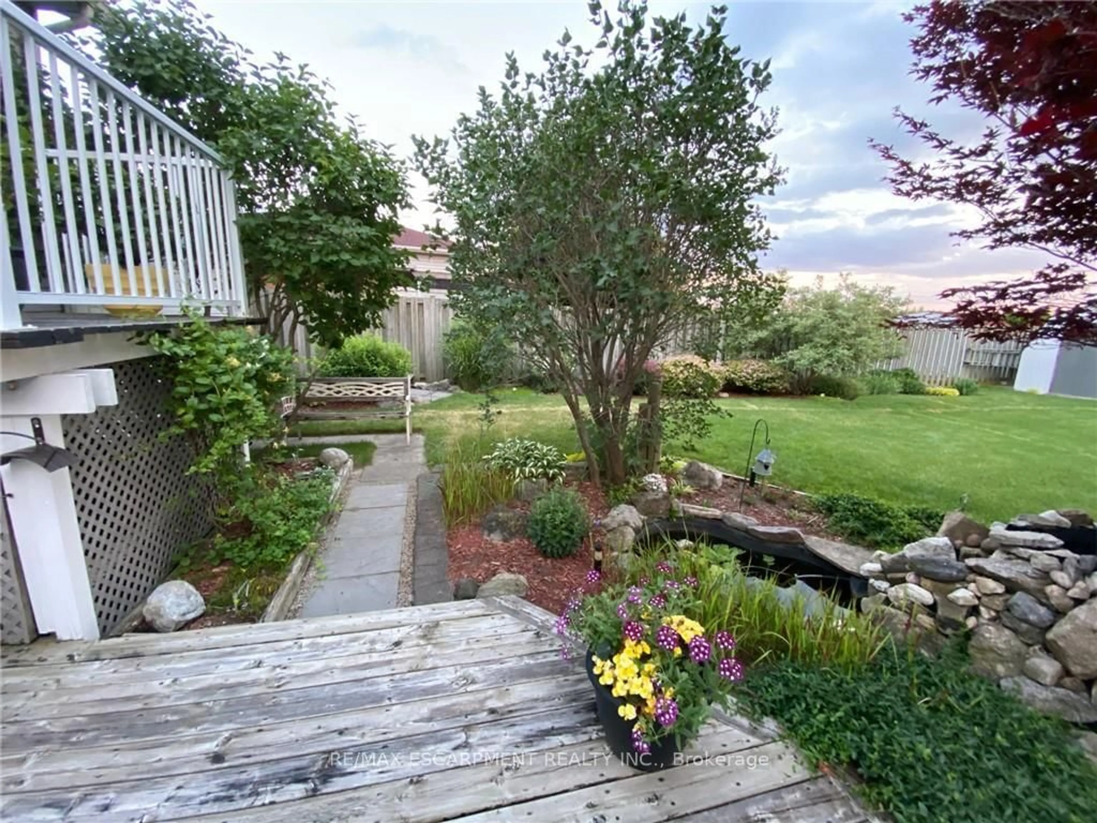 Patio, water/lake/river/ocean view for 18 Ross St, Norfolk Ontario N0E 1Y0