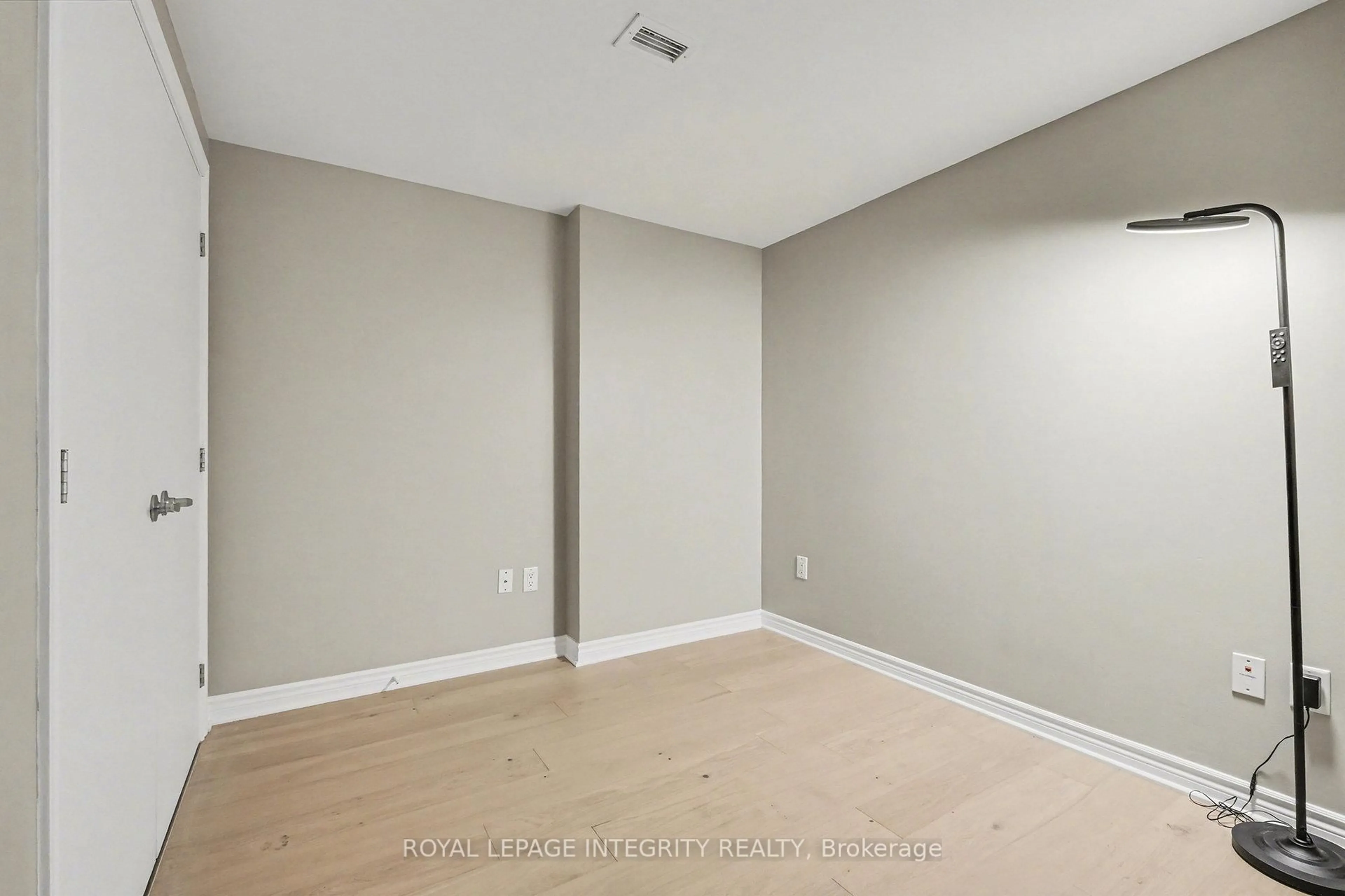 A pic of a room for 70 Landry St #205, Ottawa Ontario K1L 0A8