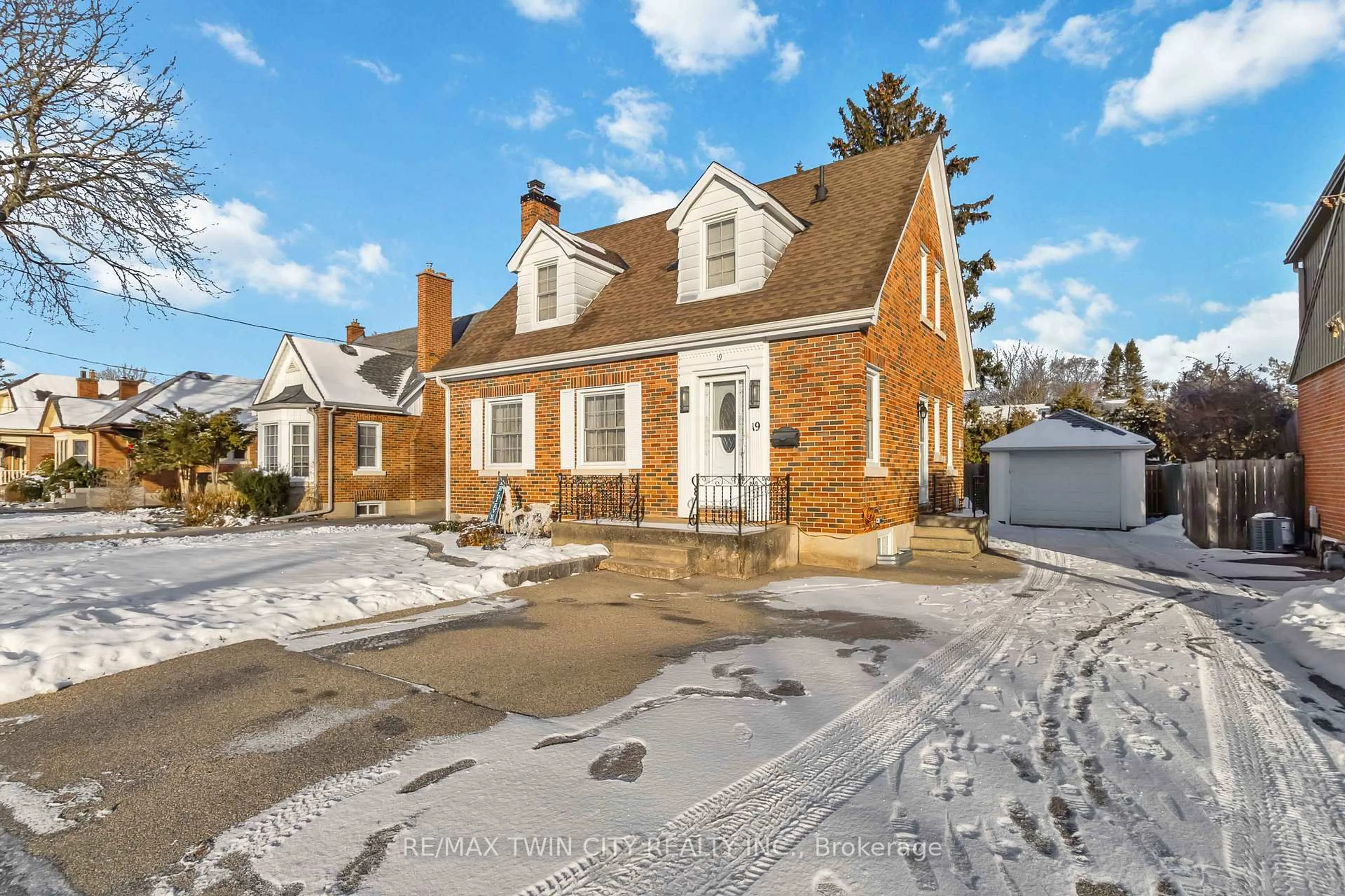 Home with brick exterior material, street for 19 Baldwin Ave, Brantford Ontario N3S 1H6