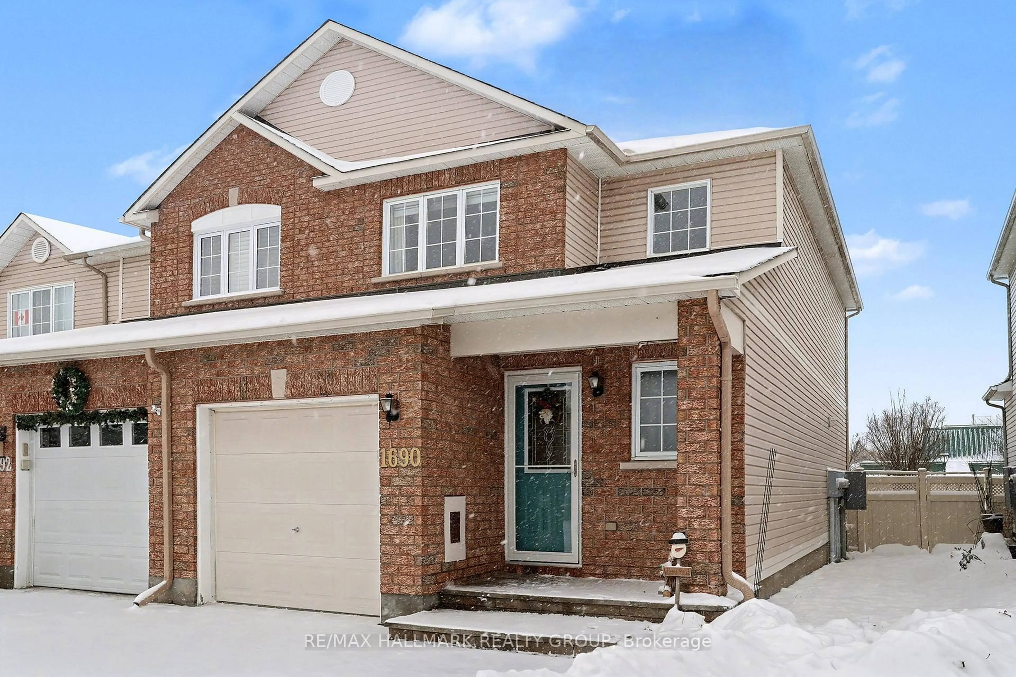 Home with brick exterior material, street for 1690 Jobin Cres, Ottawa Ontario K1J 1C5