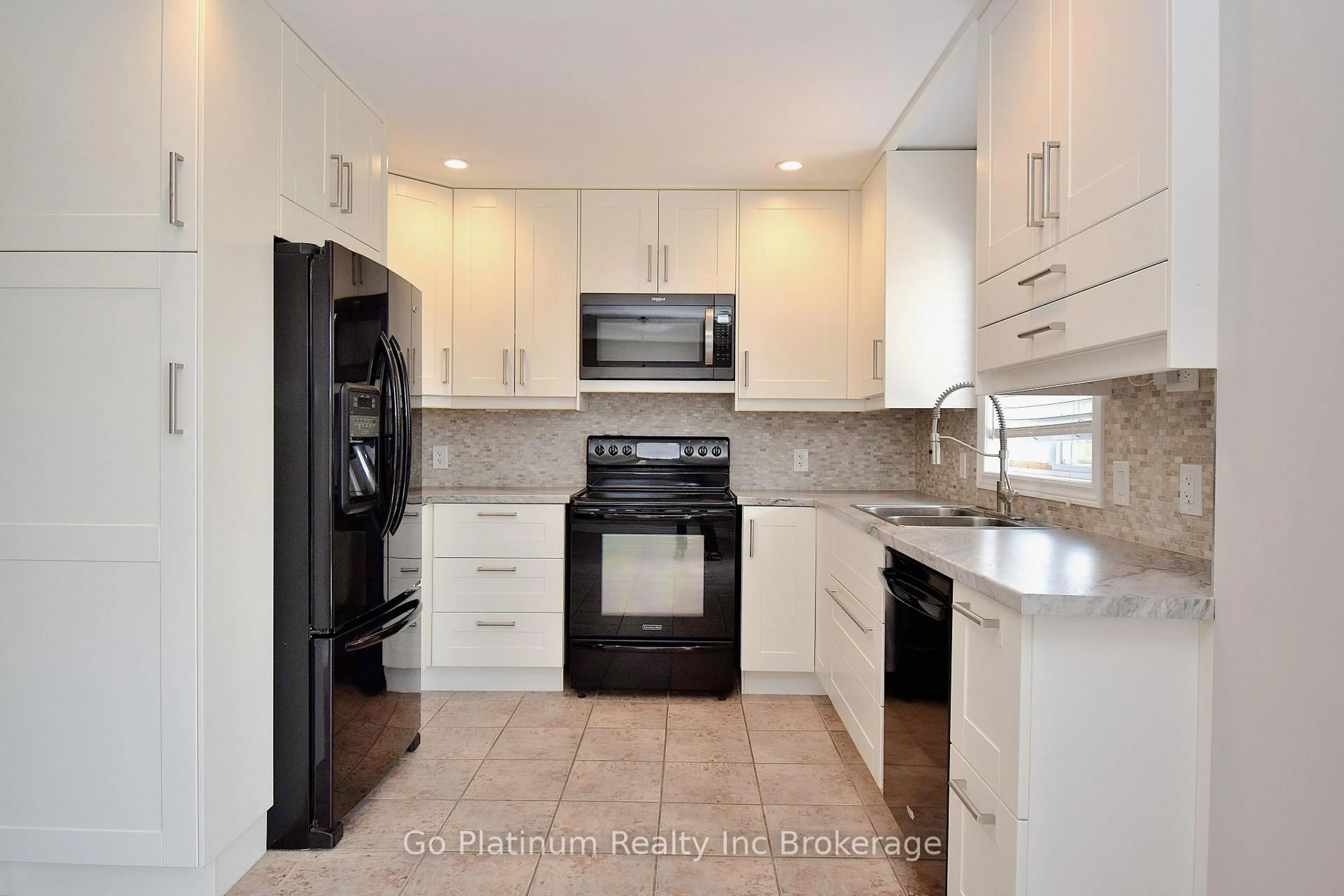 Standard kitchen, ceramic/tile floor for 257 Falcon Dr, Woodstock Ontario N4T 0A1