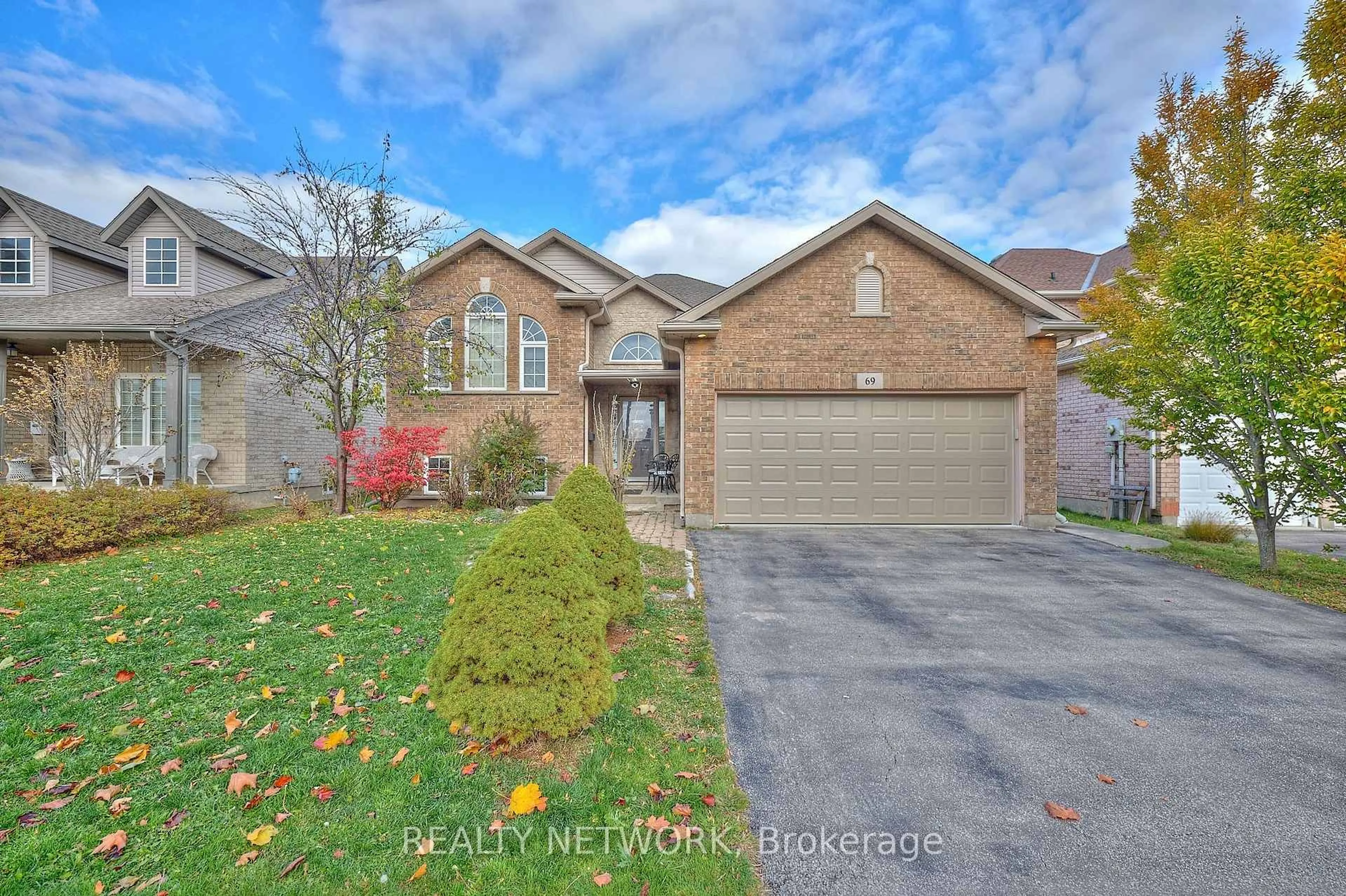 Home with brick exterior material, street for 69 Macturnbull Dr, St. Catharines Ontario L2S 3Z2