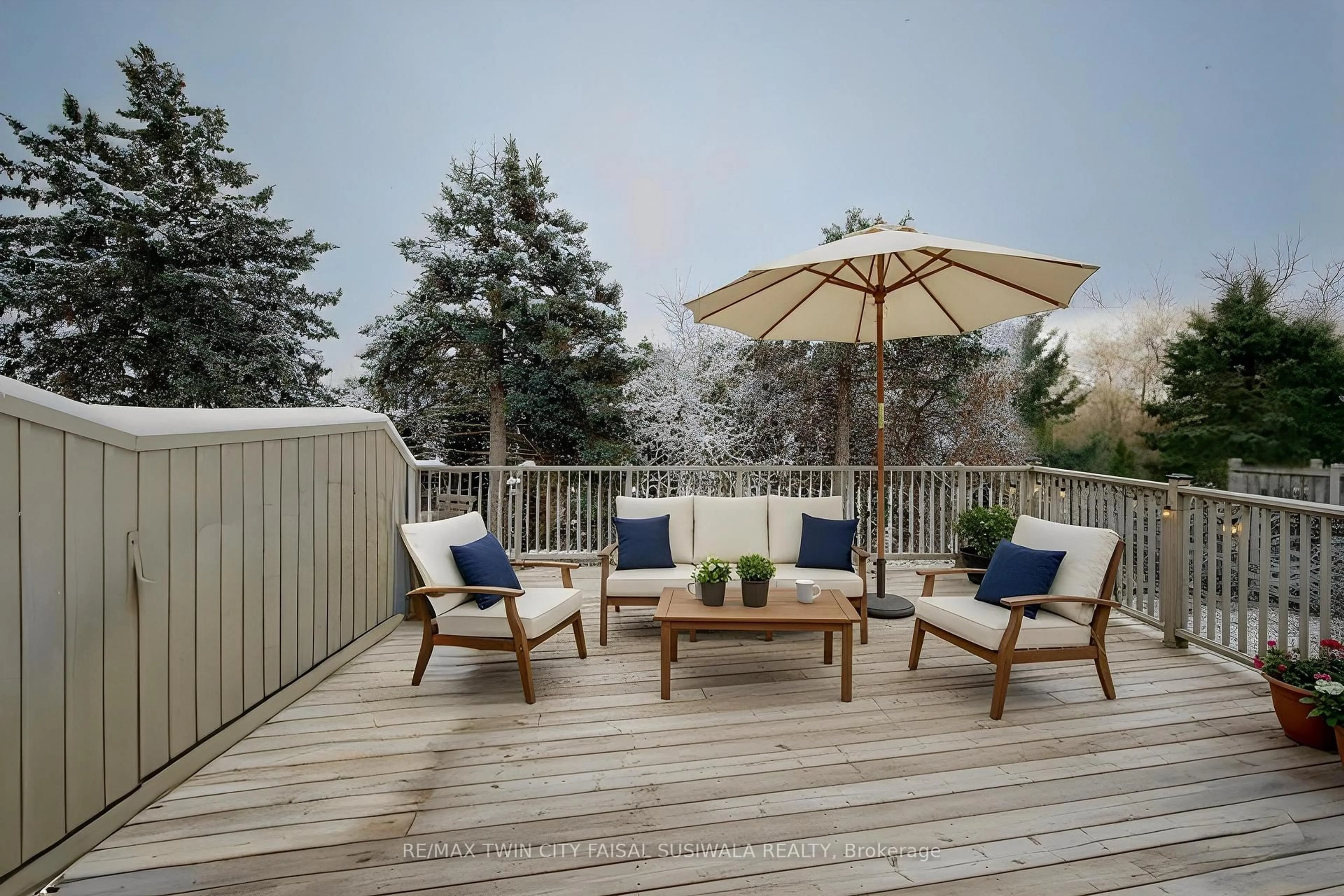 Patio, unknown for 65 Glamis Rd #25, Cambridge Ontario N1R 6W4