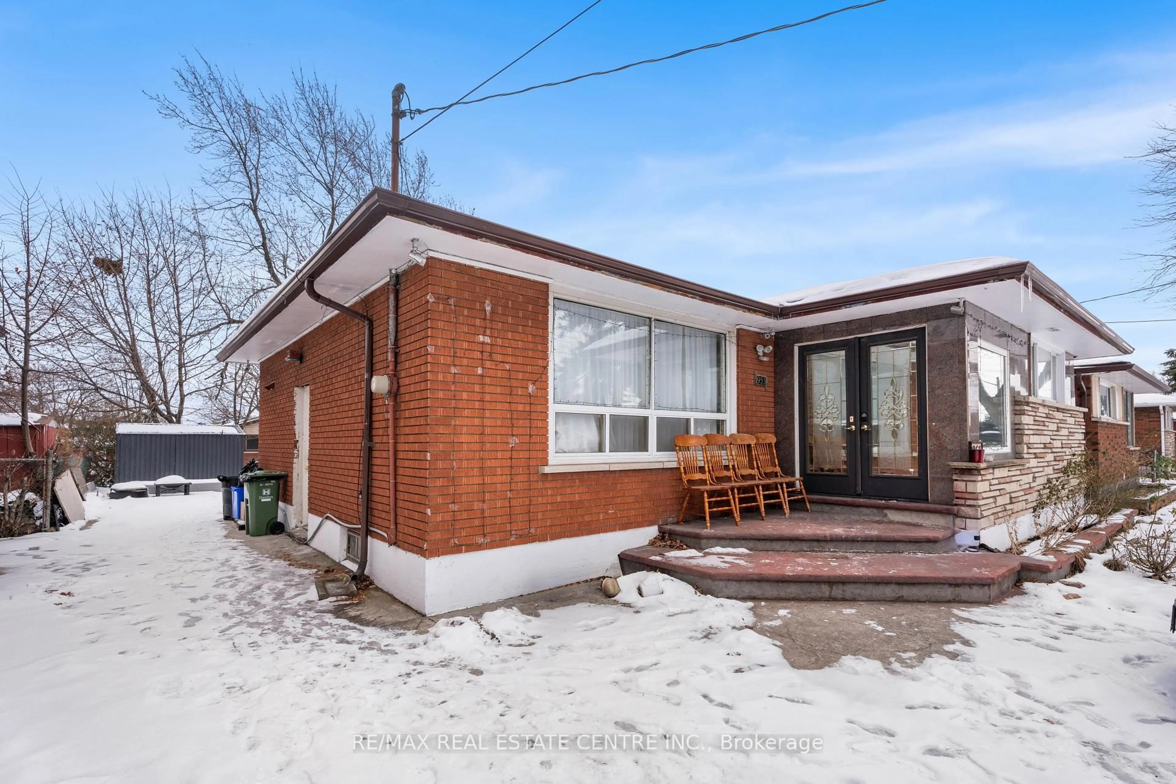 Home with brick exterior material, street for 953 Upper Sherman Ave, Hamilton Ontario L8V 3N4