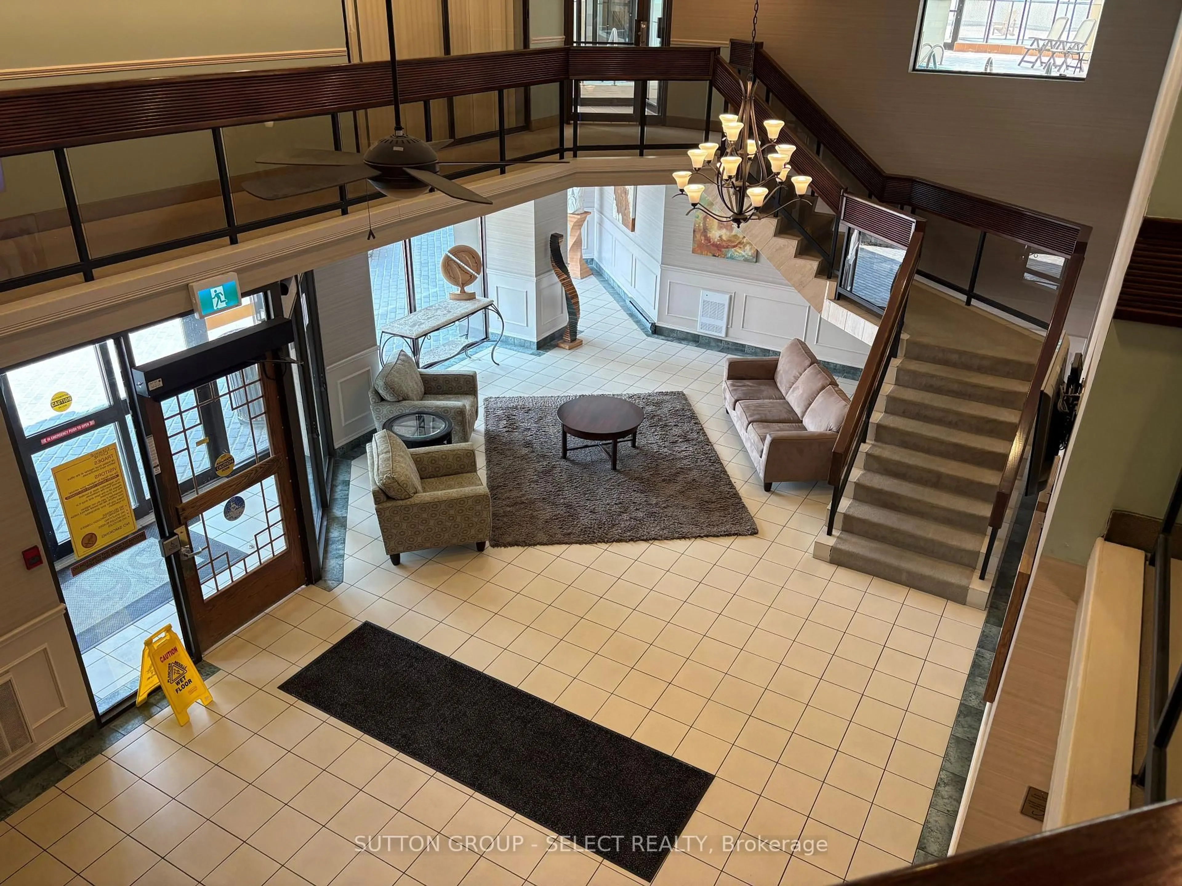 Lobby for 363 COLBORNE St #1703, London East Ontario N6B 3N3