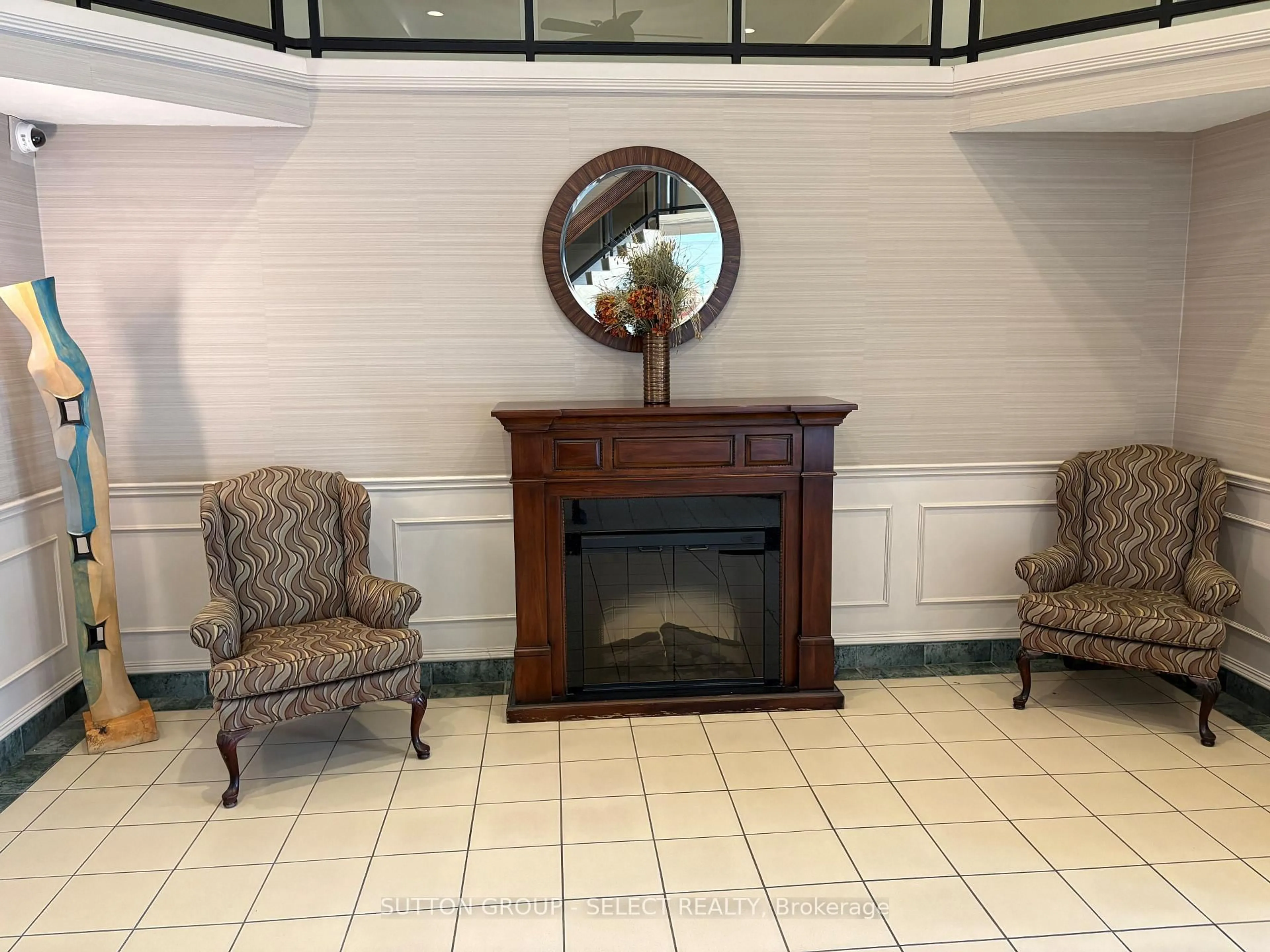 Lobby for 363 COLBORNE St #1703, London East Ontario N6B 3N3