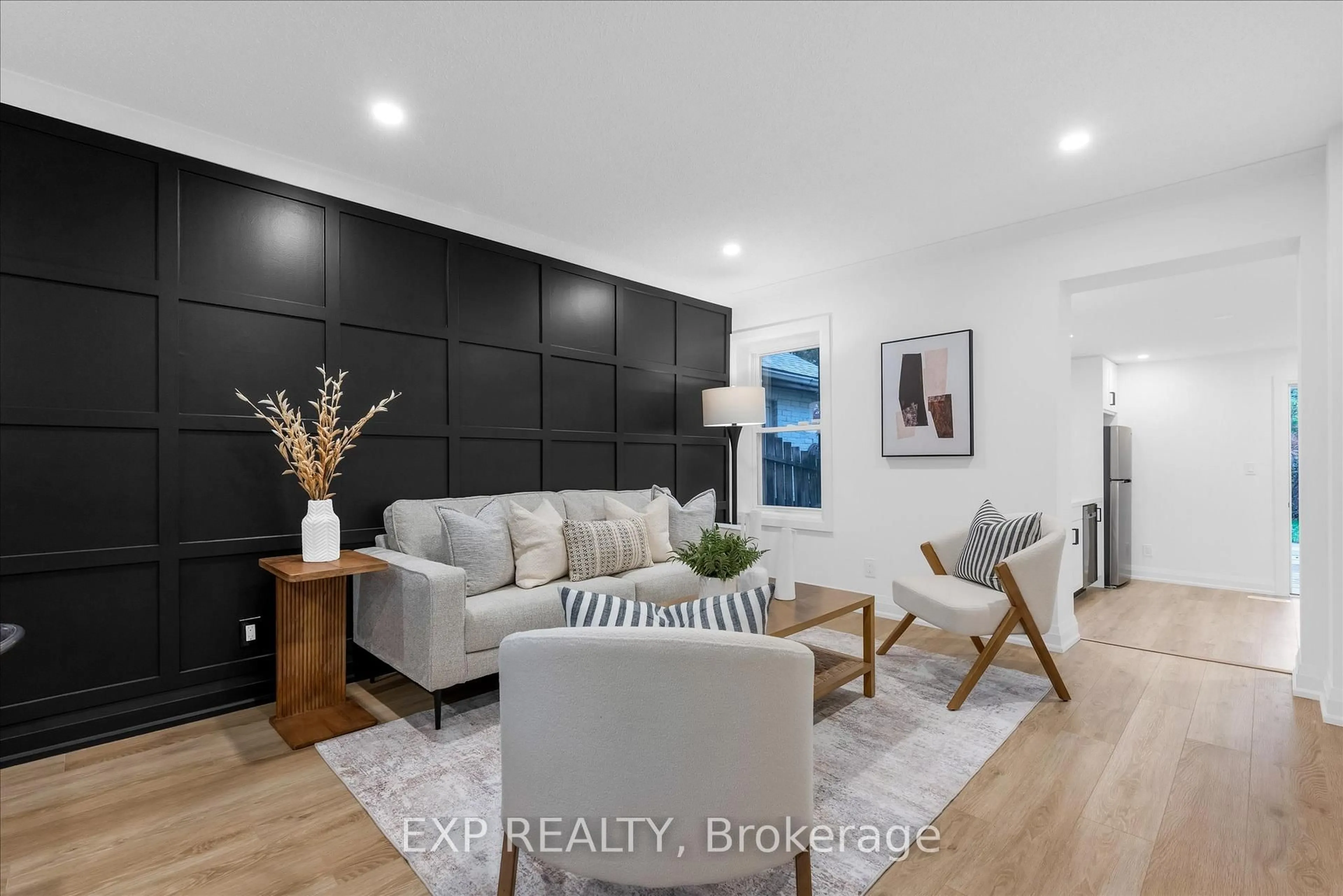 Unknown for 9 Ford St, Hamilton Ontario L8N 2P4