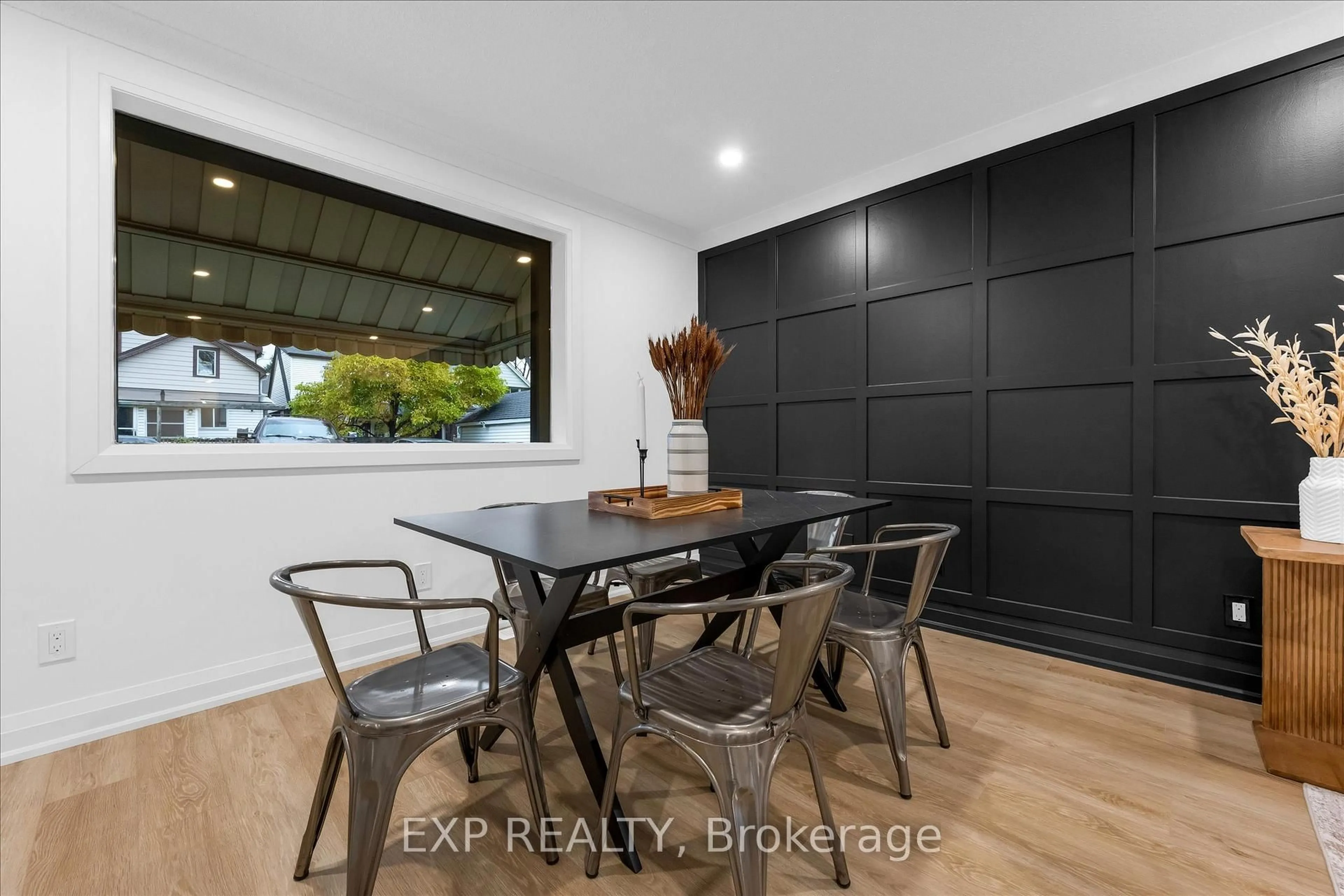 Dining room, unknown for 9 Ford St, Hamilton Ontario L8N 2P4