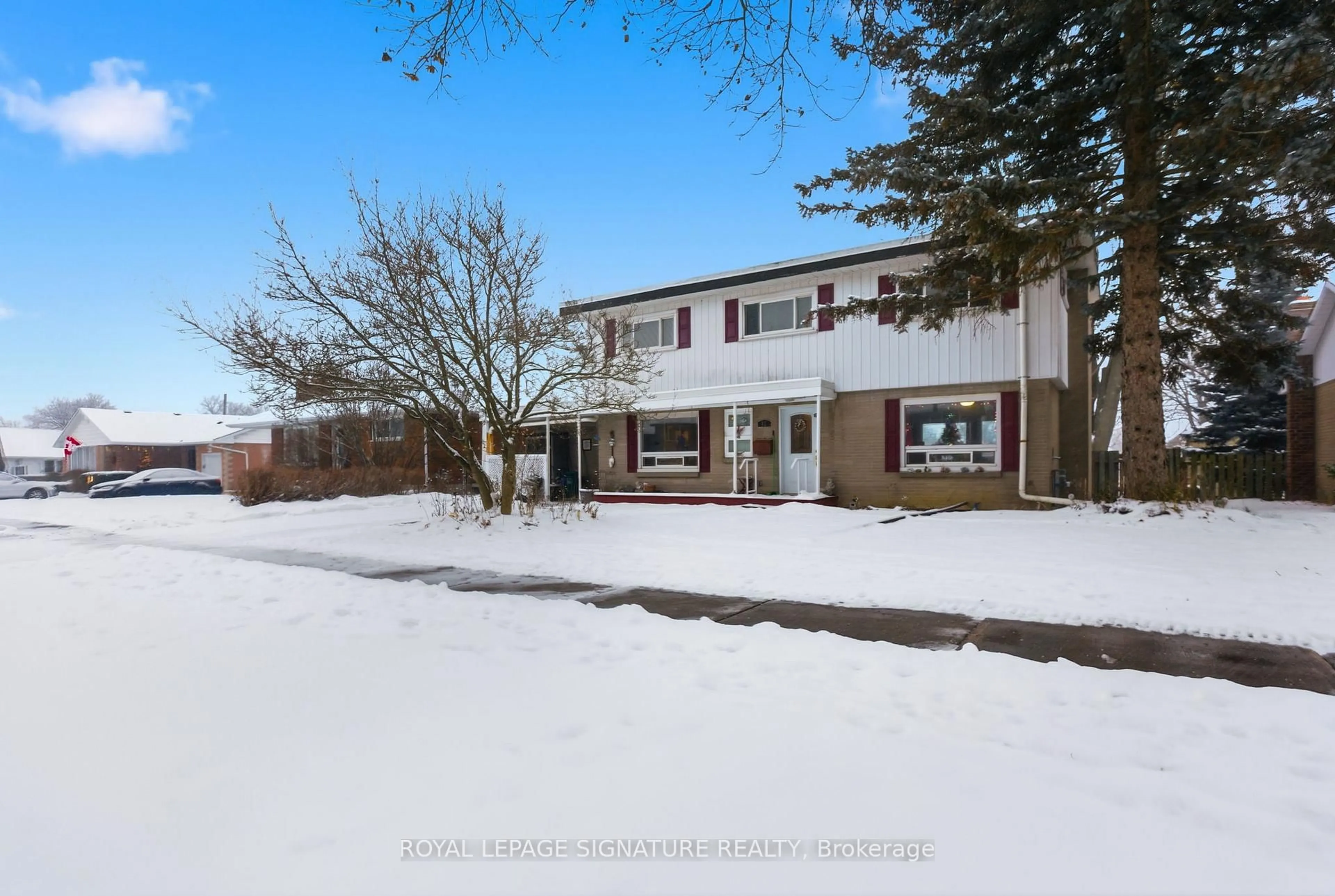 A pic from outside/outdoor area/front of a property/back of a property/a pic from drone, street for 82 First Ave, Quinte West Ontario K8V 4C5