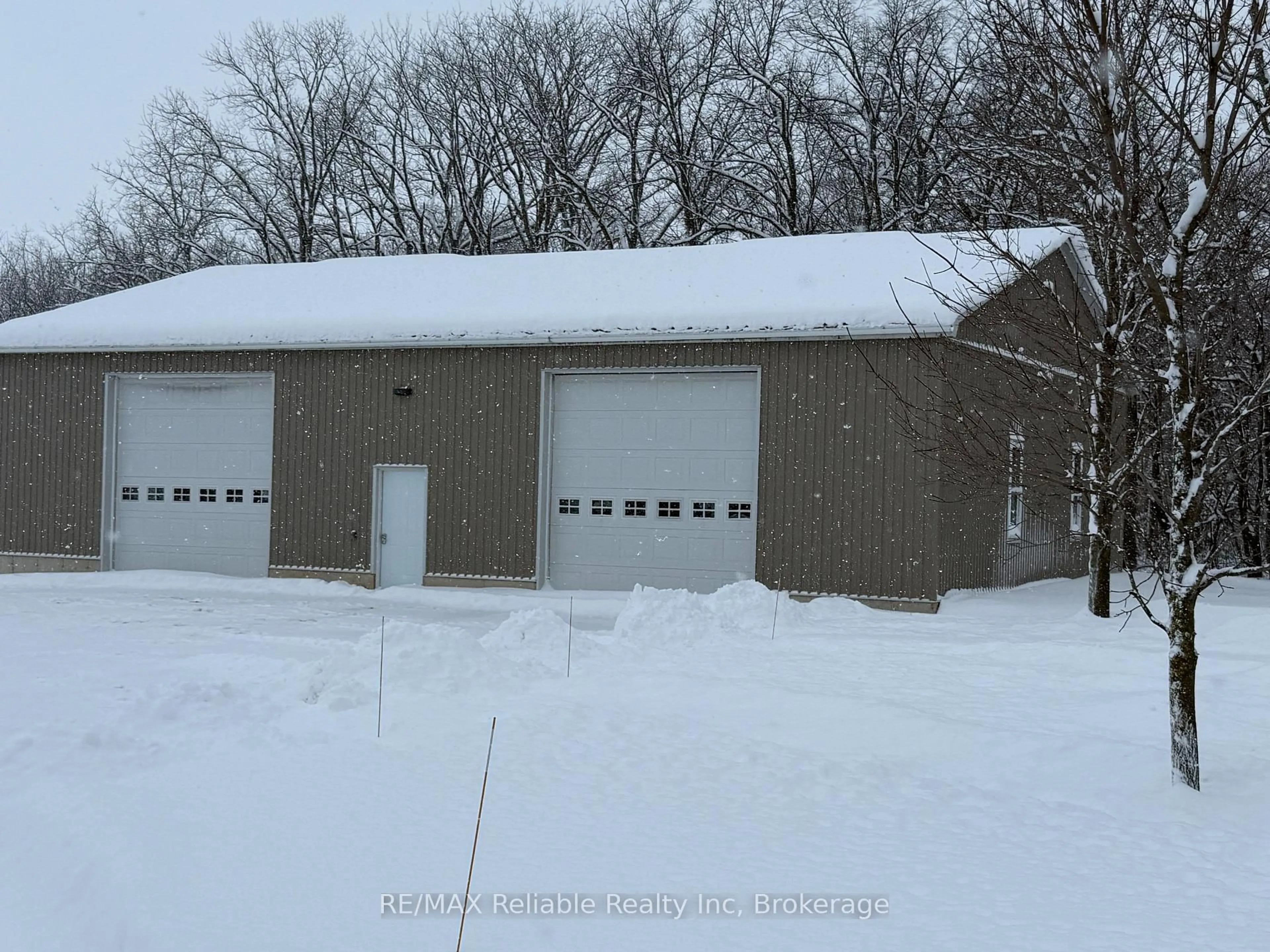 Indoor garage for 61 Wilson St, Huron East Ontario N0K 1W0