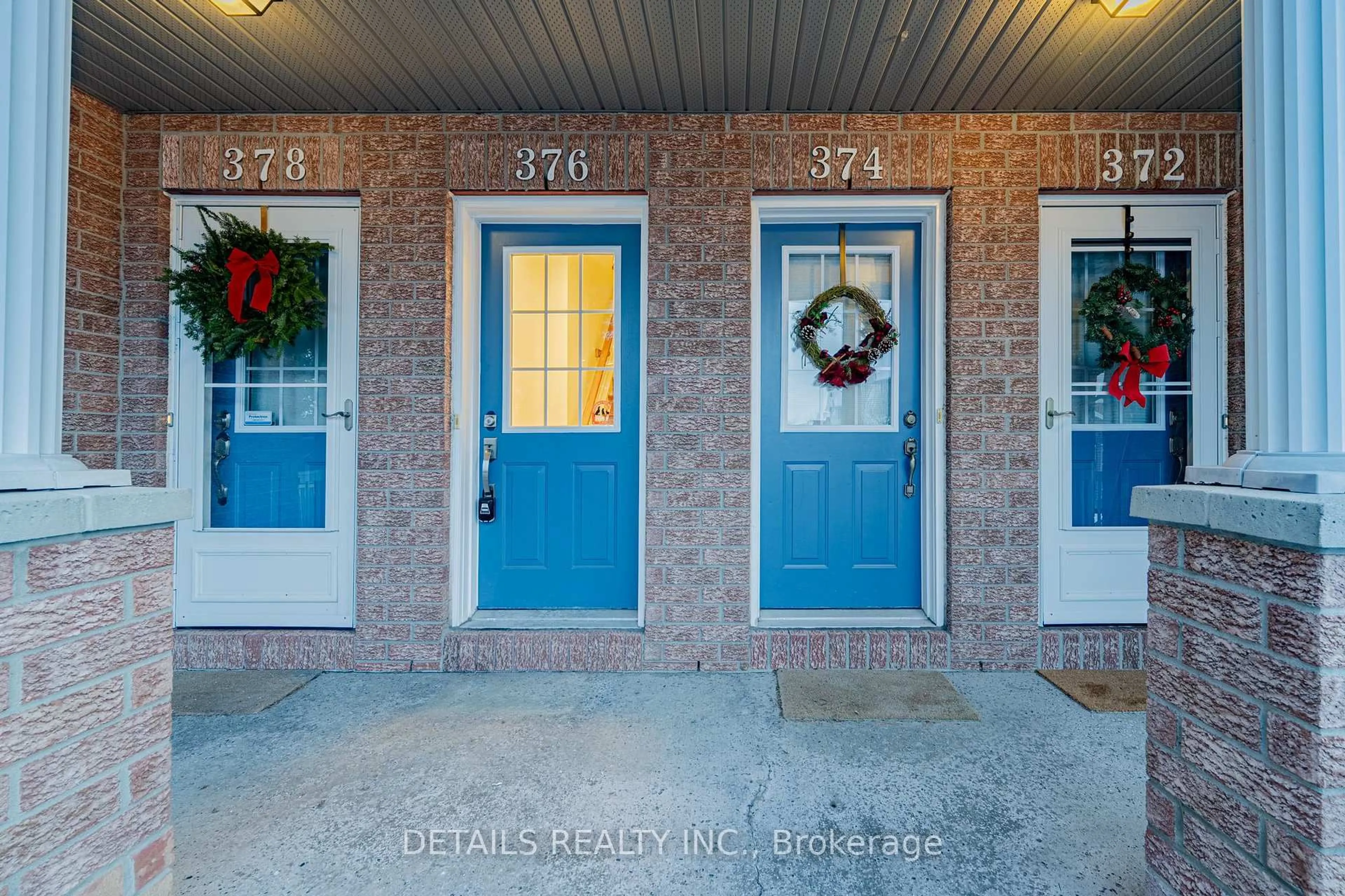 Indoor entryway for 376 Wiffen Private #20, Ottawa Ontario K2H 1G4