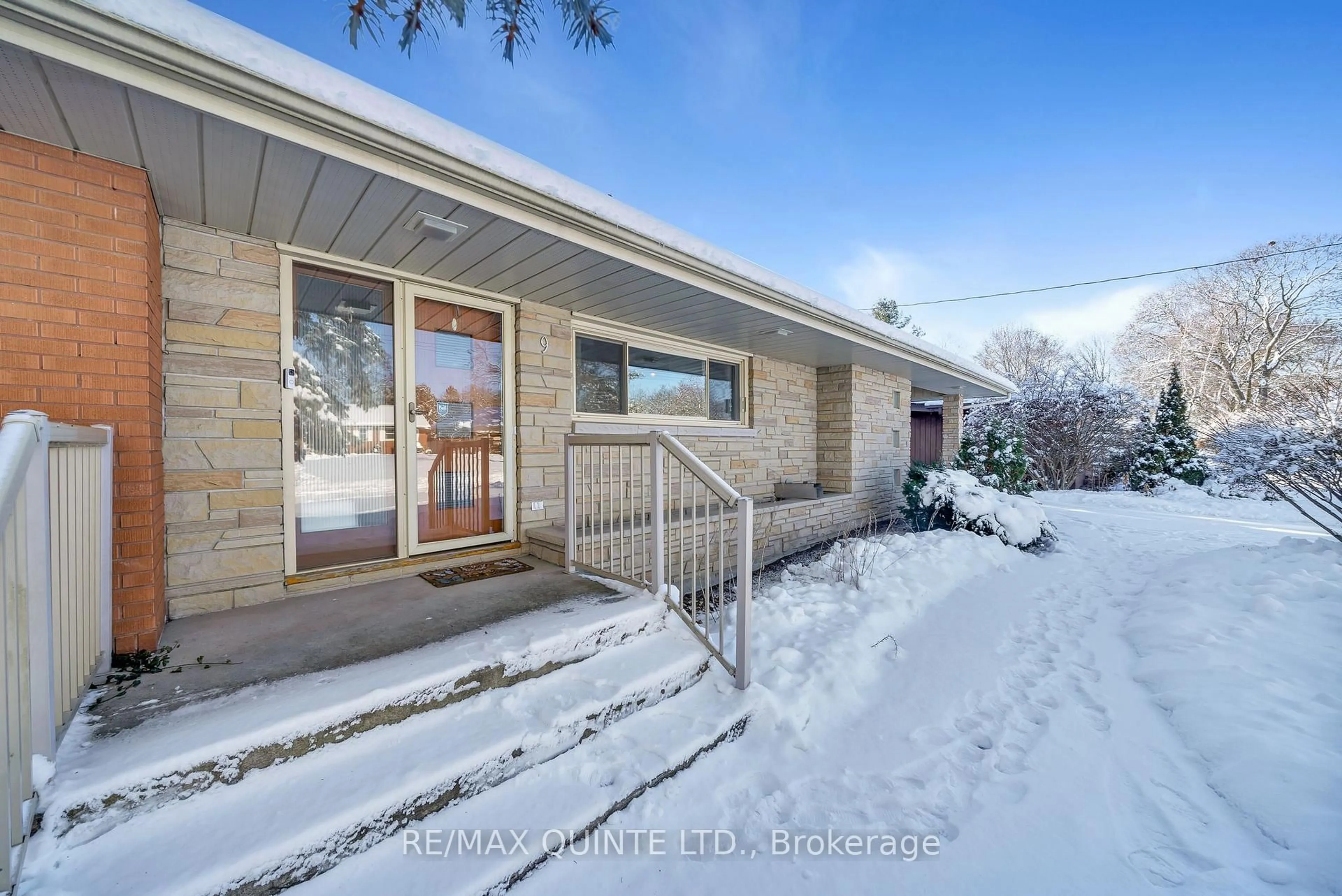 Unknown for 9 Sunset Dr, Belleville Ontario K8N 1Y4