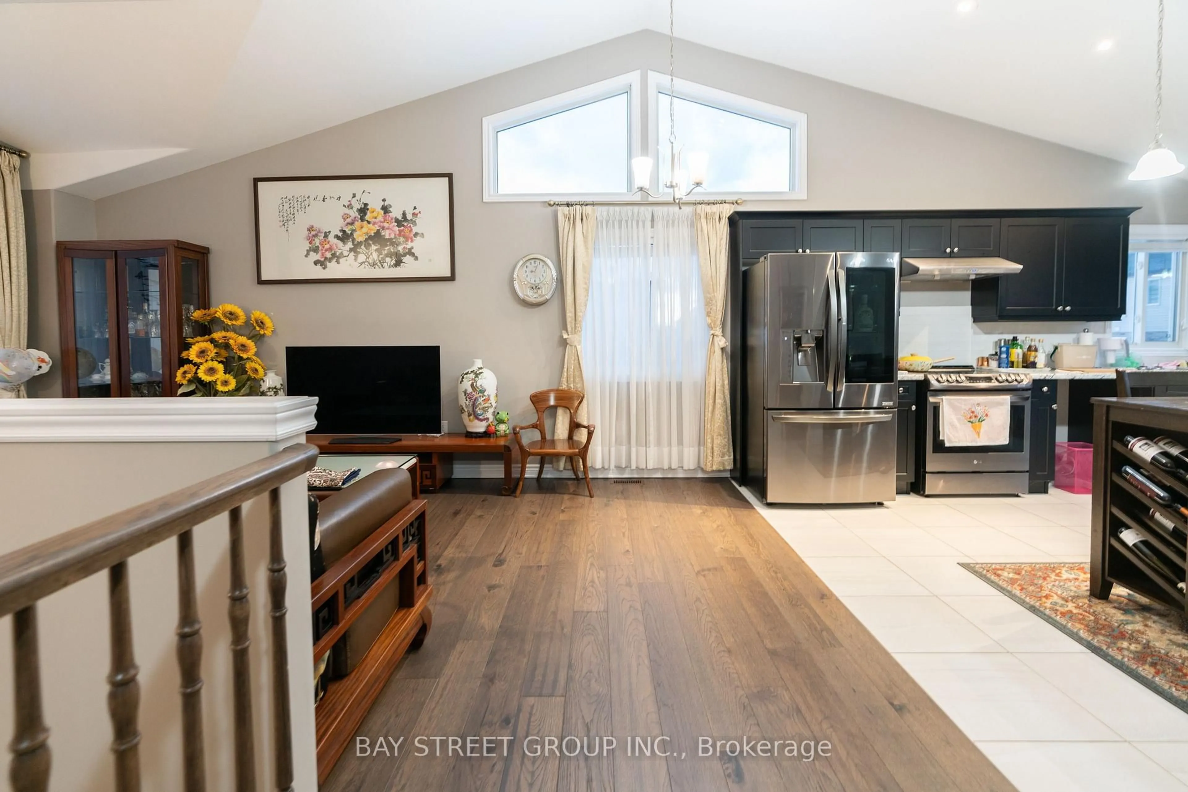 Open concept kitchen, unknown for 7833 Oldfield Rd, Niagara Falls Ontario L2G 3J8