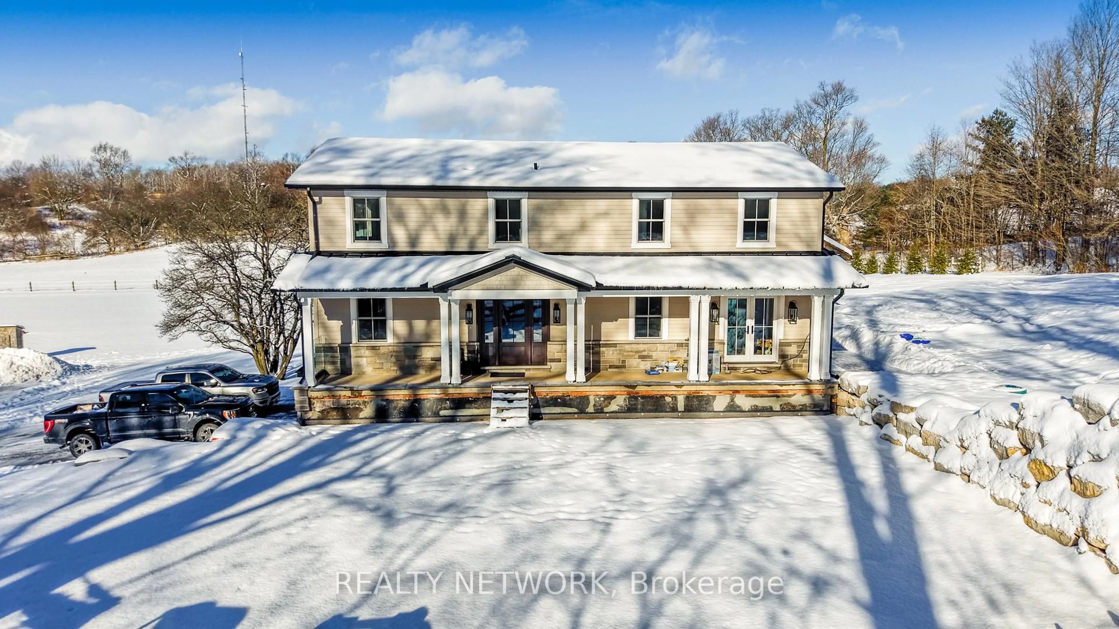 A pic from outside/outdoor area/front of a property/back of a property/a pic from drone, street for 895 Jerseyville Rd, Hamilton Ontario L0R 1R0