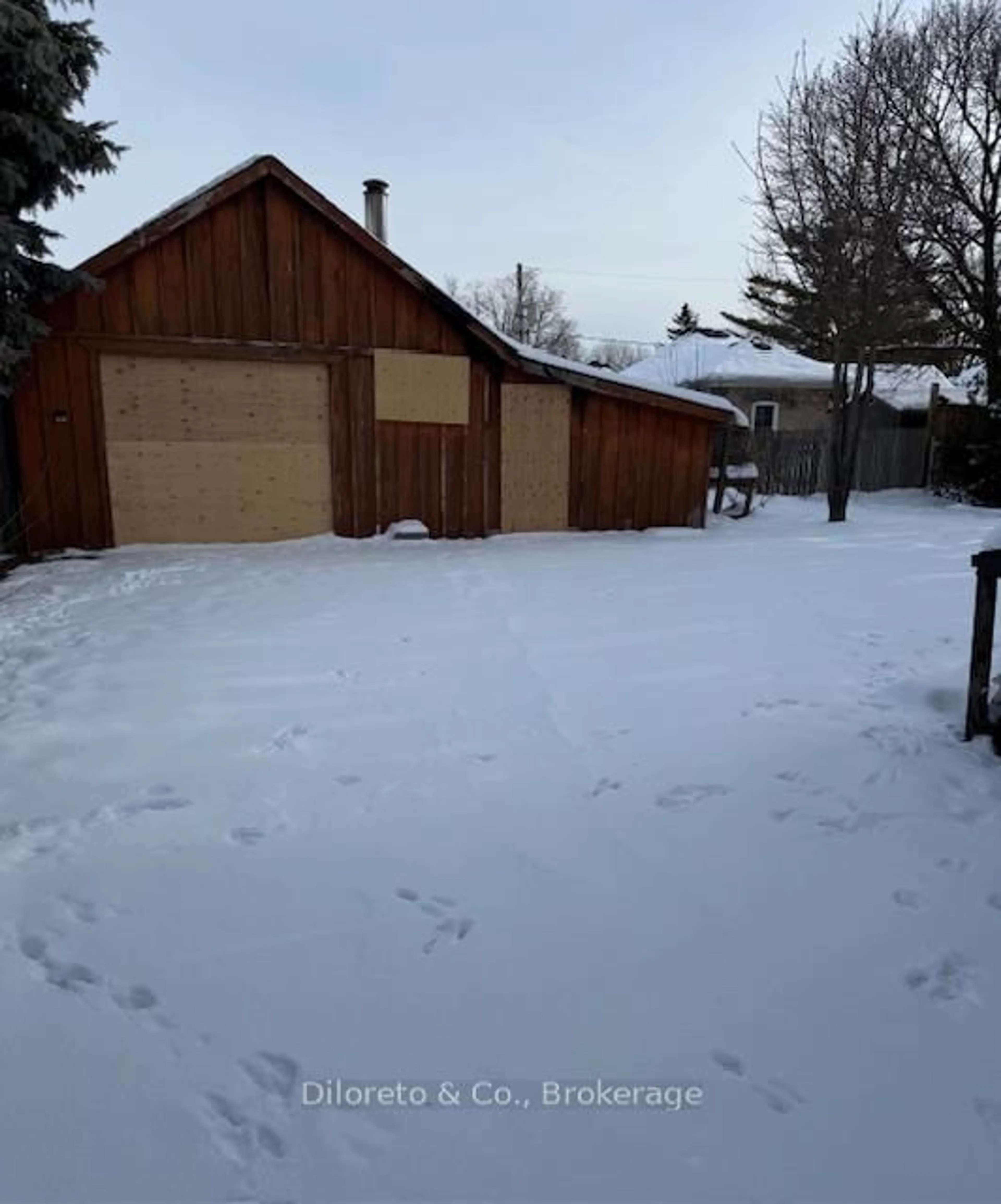 Shed for 91 Roseview Ave, Cambridge Ontario N1R 4B1