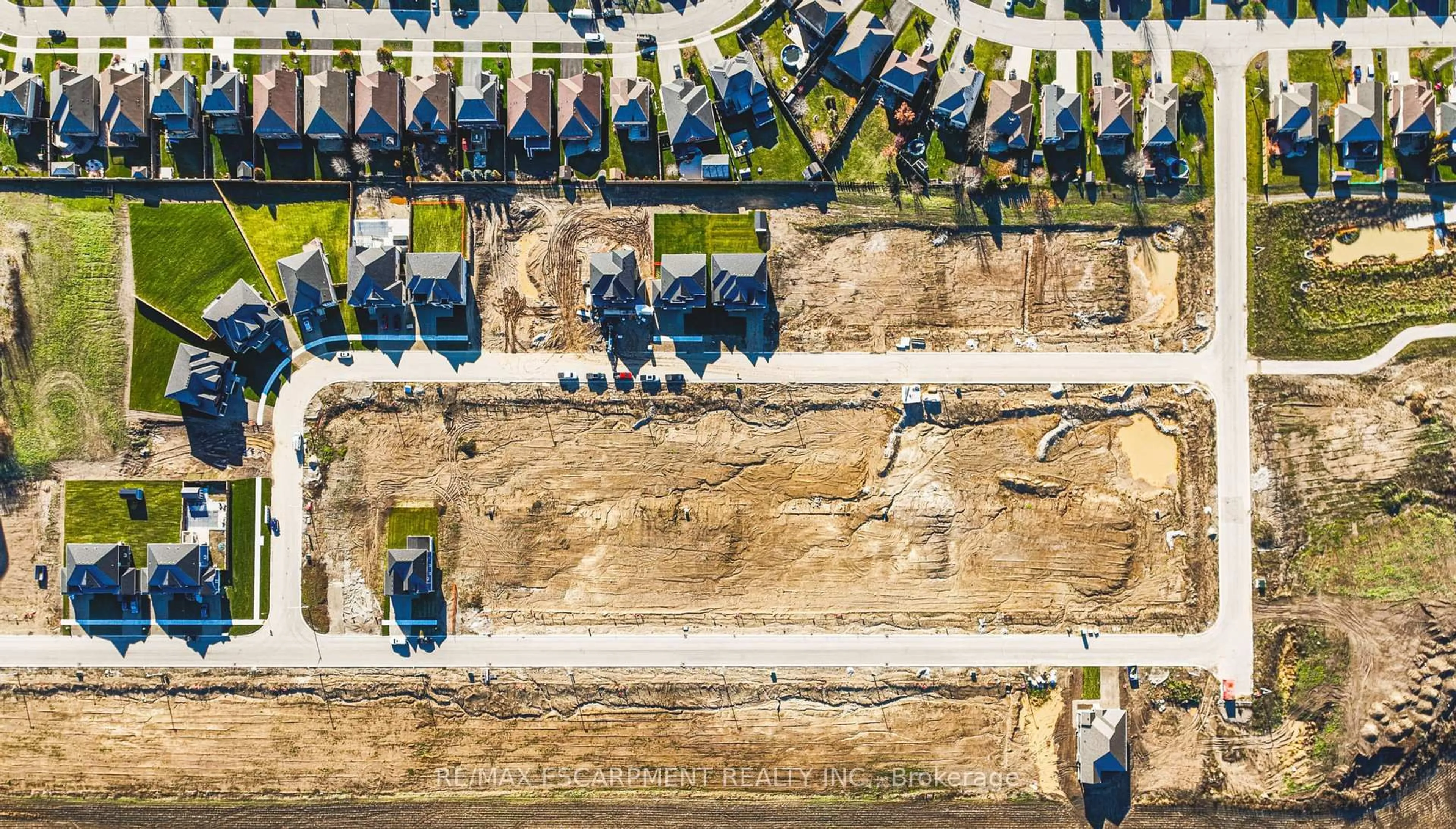 A pic from outside/outdoor area/front of a property/back of a property/a pic from drone, street for 73 Workman Cres, Blandford-Blenheim Ontario N0J 1S0