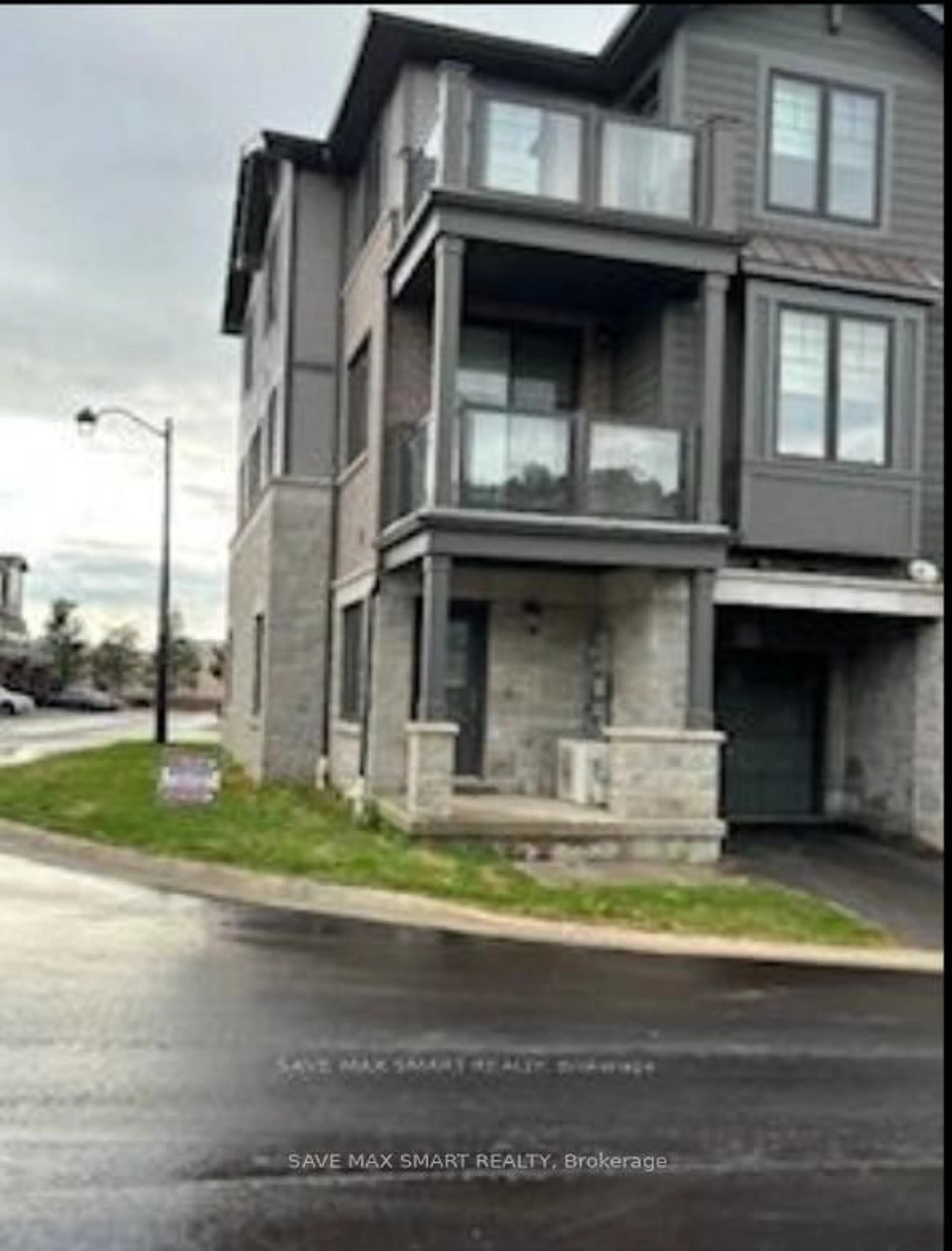Unknown for 23-100 Hollywood cir Circ #120, Cambridge Ontario N1R 0C6