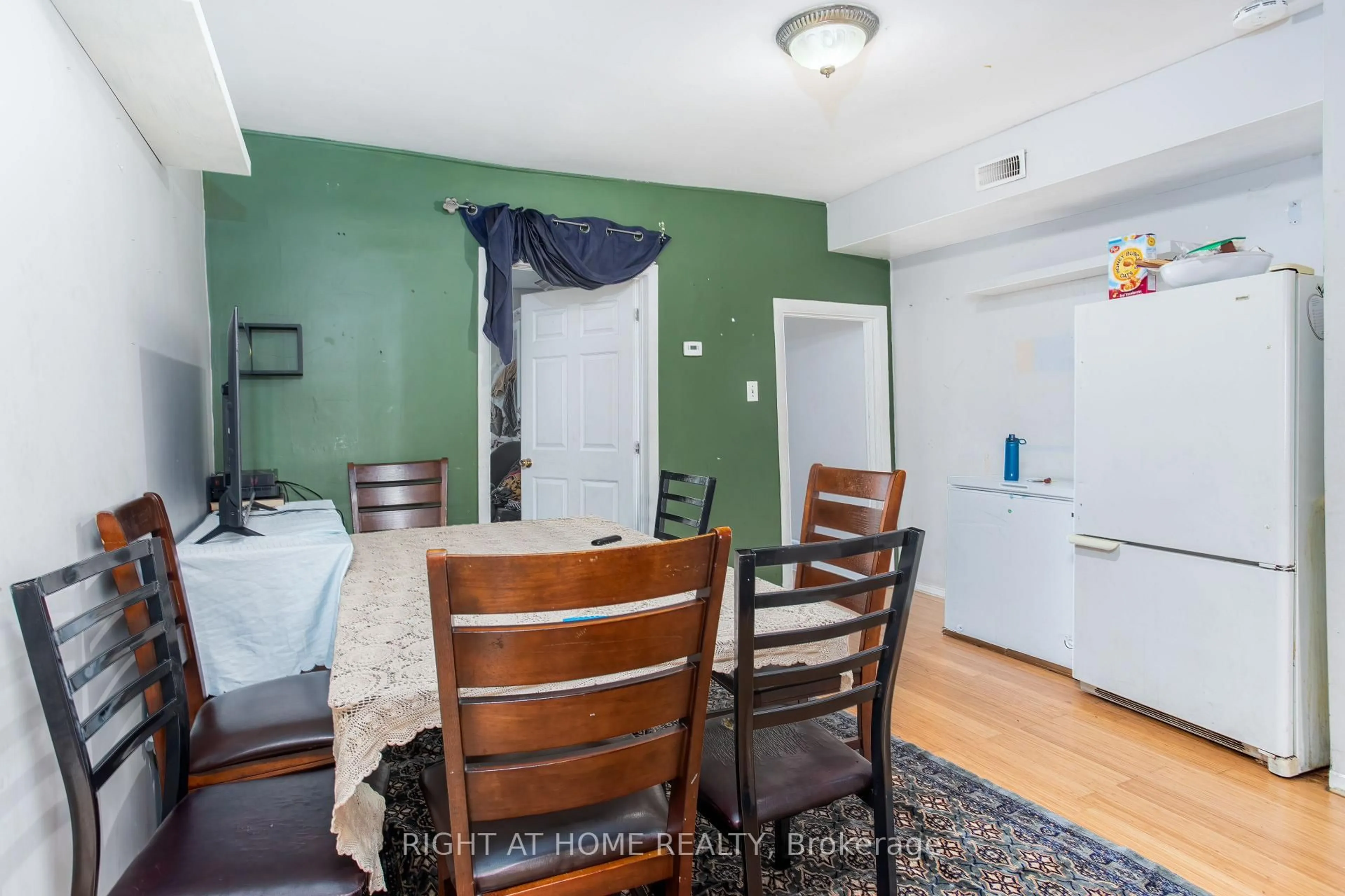 Dining room, unknown for 171-173 Wilson St, Hamilton Ontario L8R 1E3