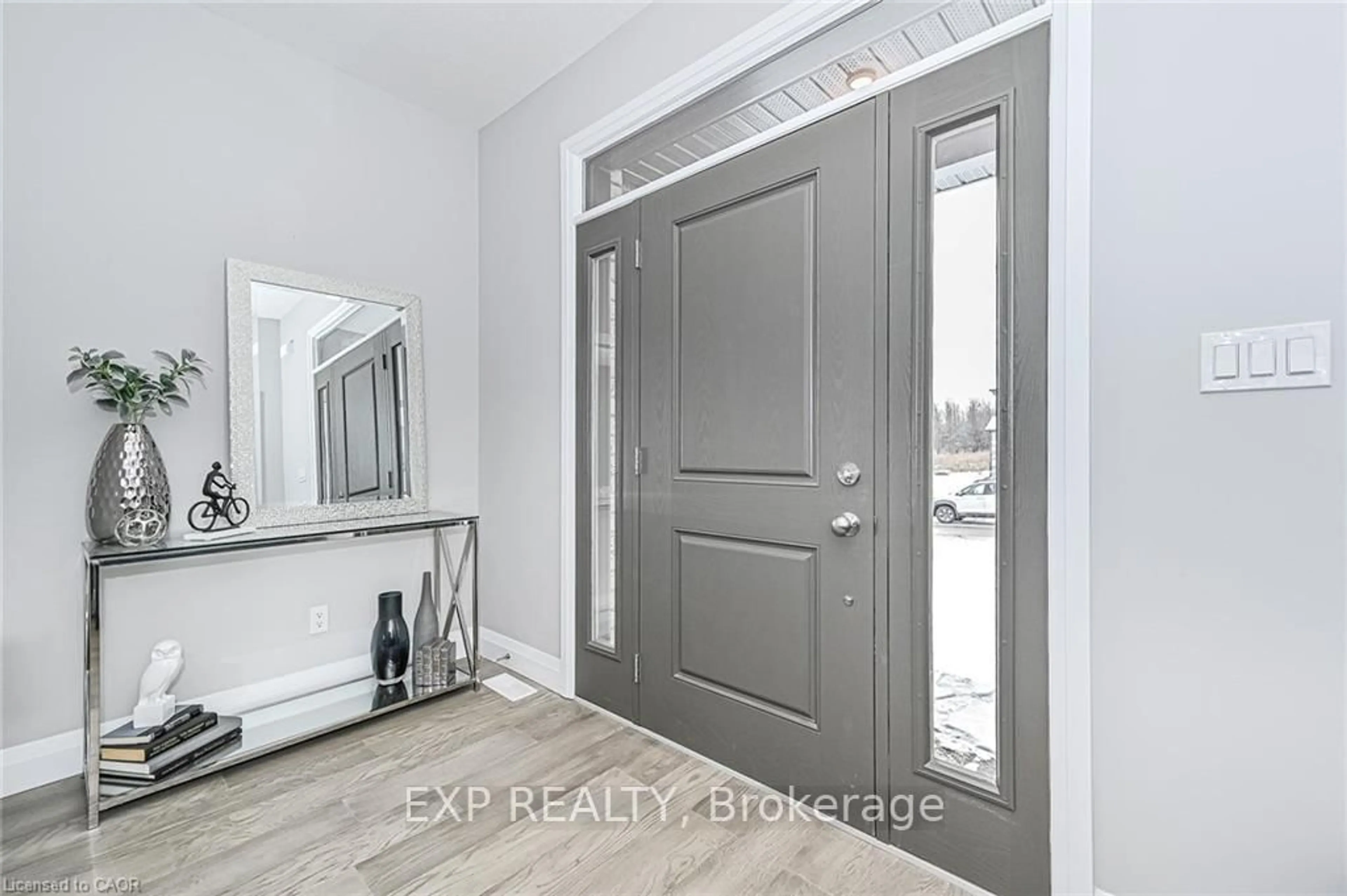 Indoor entryway for 43 Coulter St, Perth East Ontario N0K 1M0