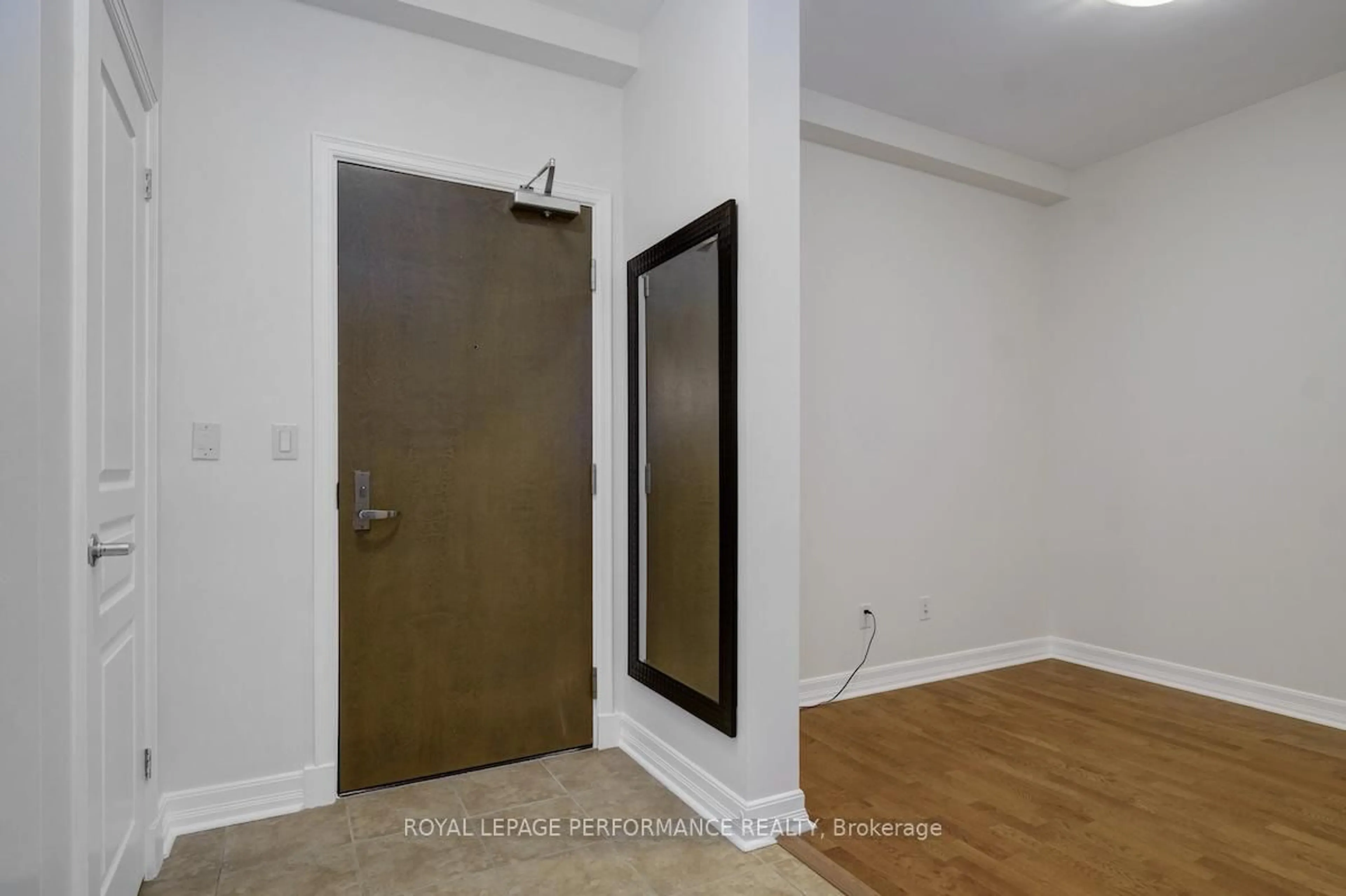 Unknown for 200 Besserer St #107, Ottawa Ontario K1N 0A7