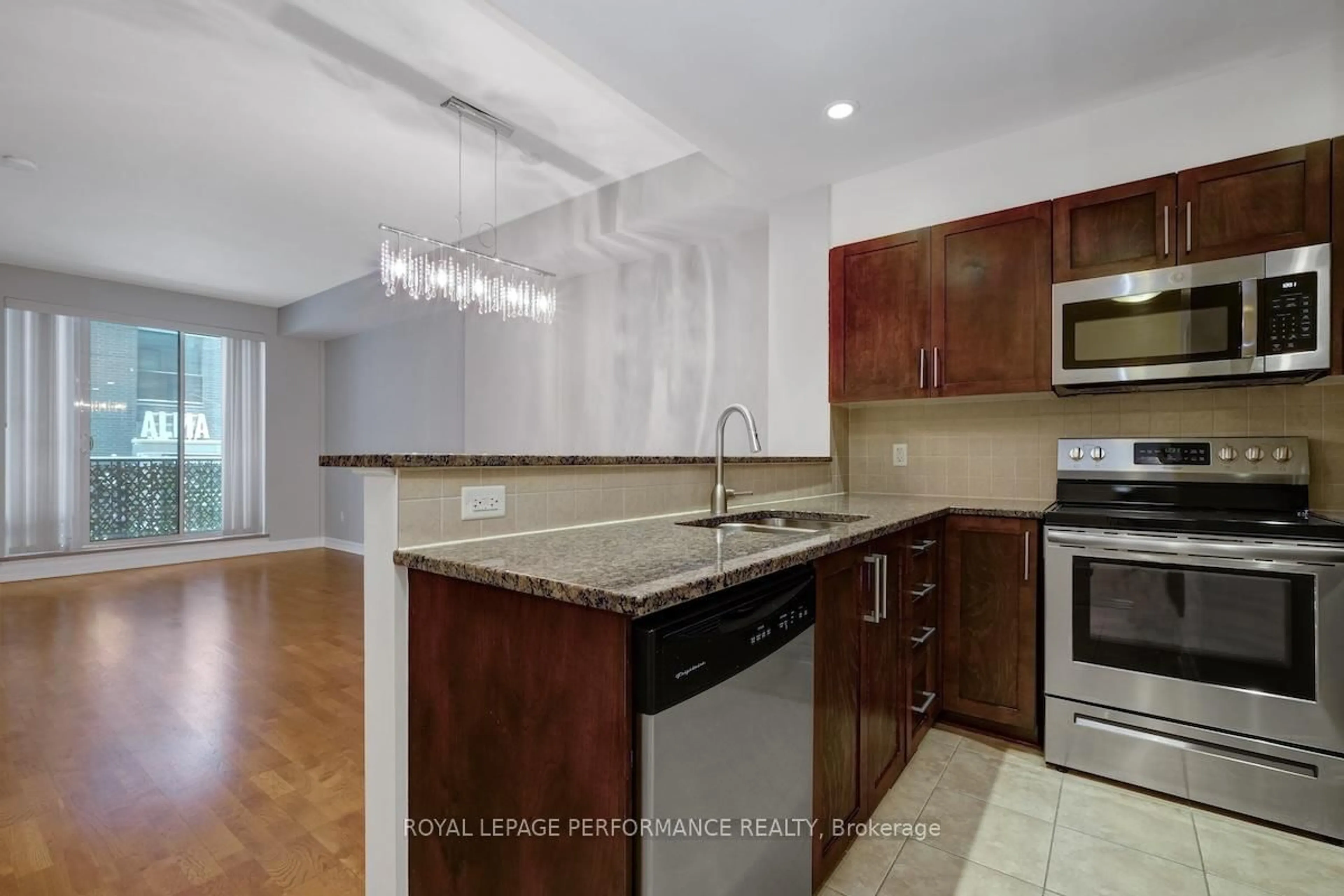 Standard kitchen, unknown for 200 Besserer St #107, Ottawa Ontario K1N 0A7