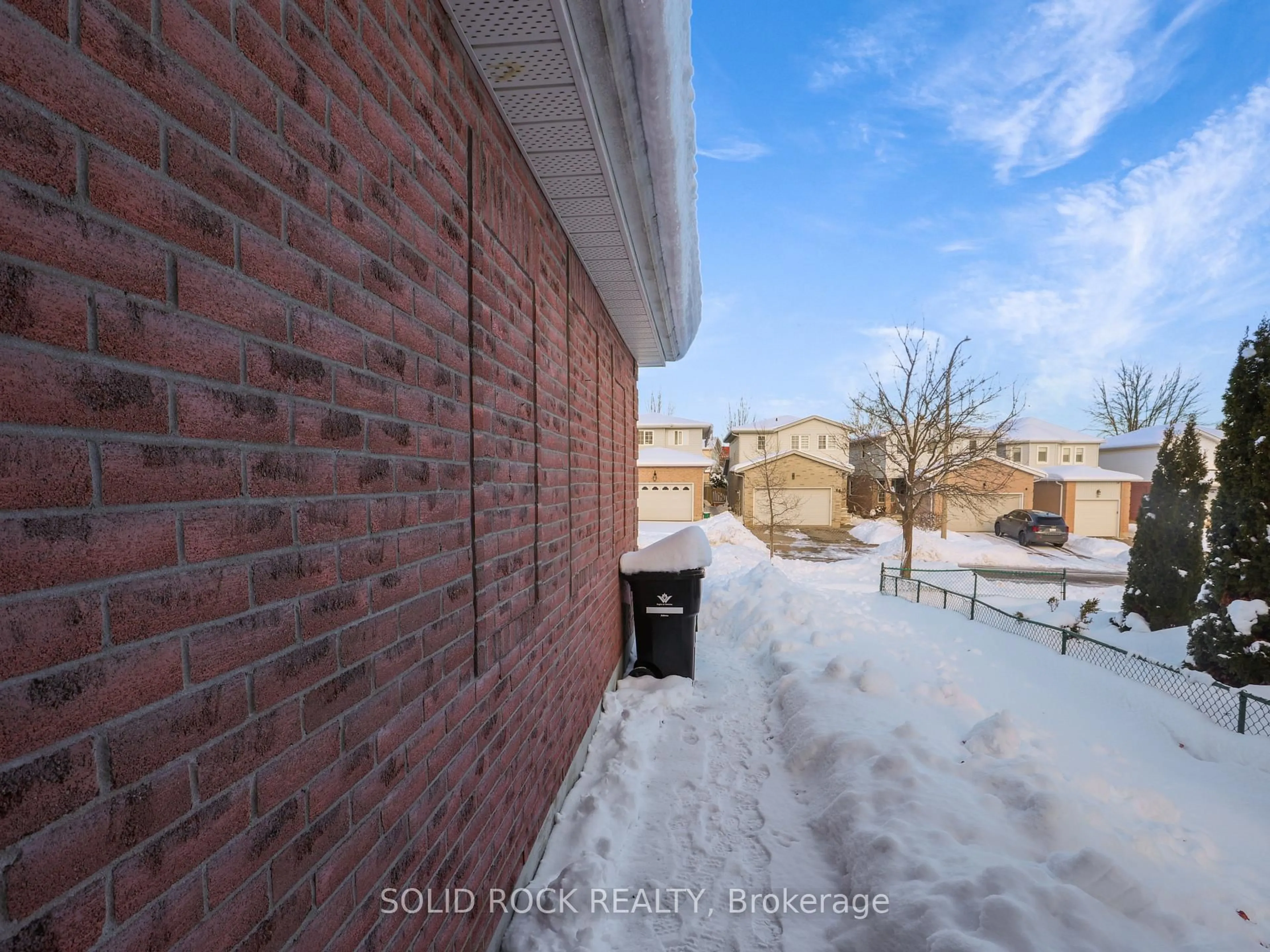 Unknown for 67 Northmanor Cres, Kitchener Ontario N2N 3C2