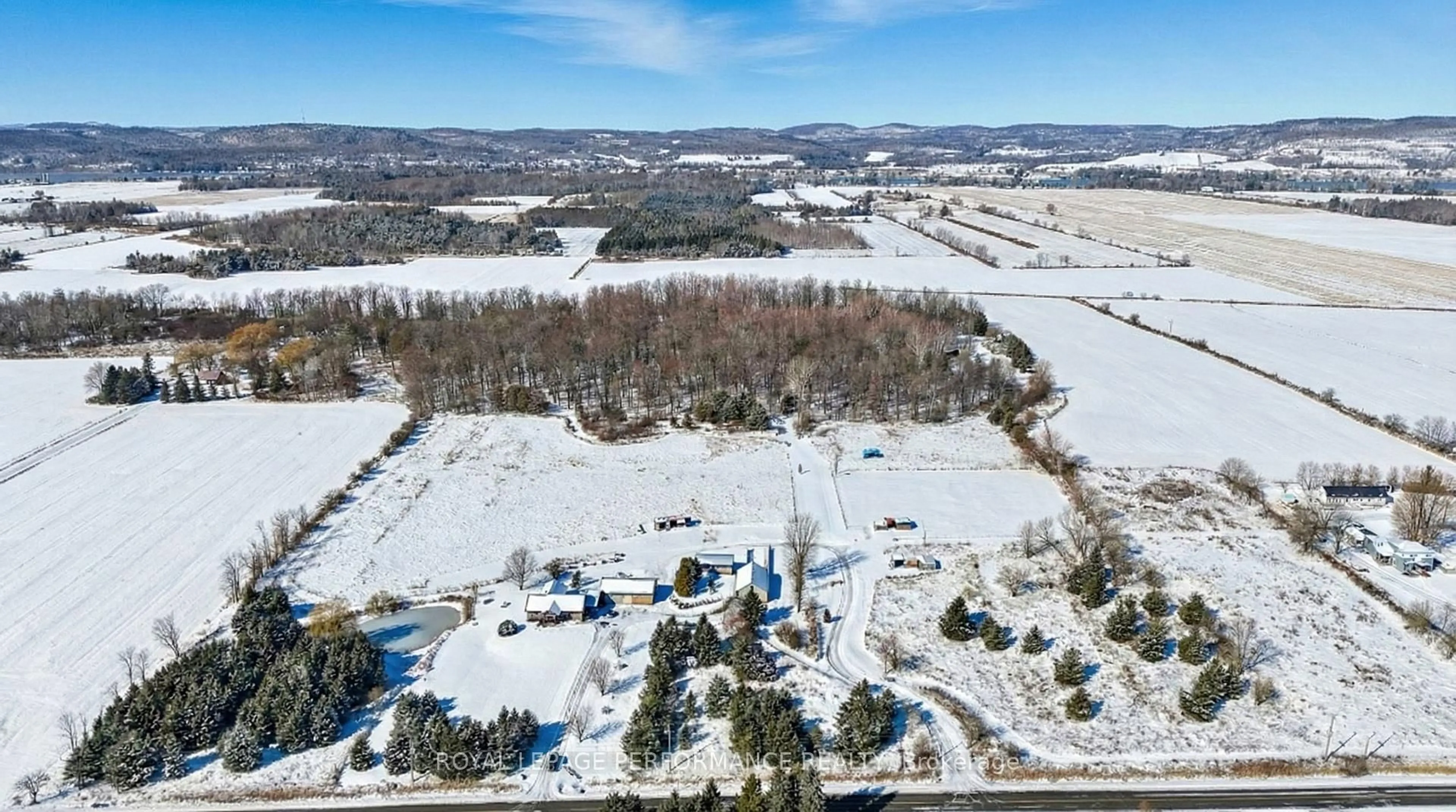 A pic from outside/outdoor area/front of a property/back of a property/a pic from drone, mountain view for 2575 concession 2 Rd, Alfred and Plantagenet Ontario K0B 1J0
