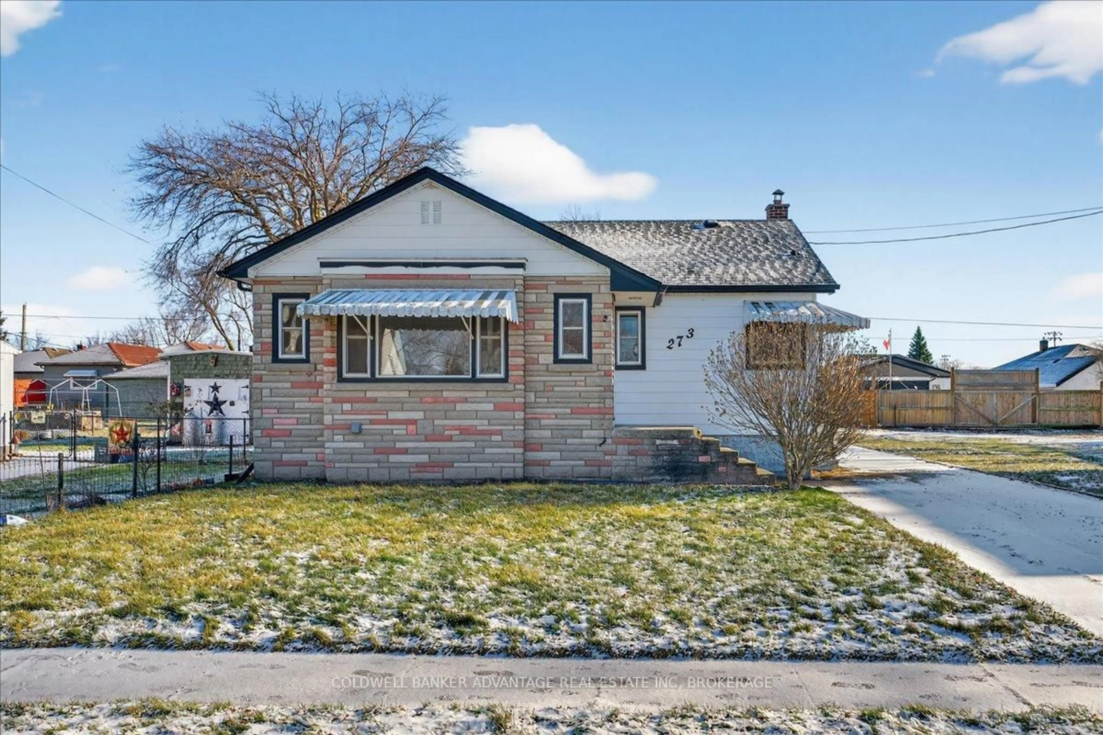 Home with brick exterior material, street for 273 Humboldt Pkwy, Port Colborne Ontario L3K 2H7