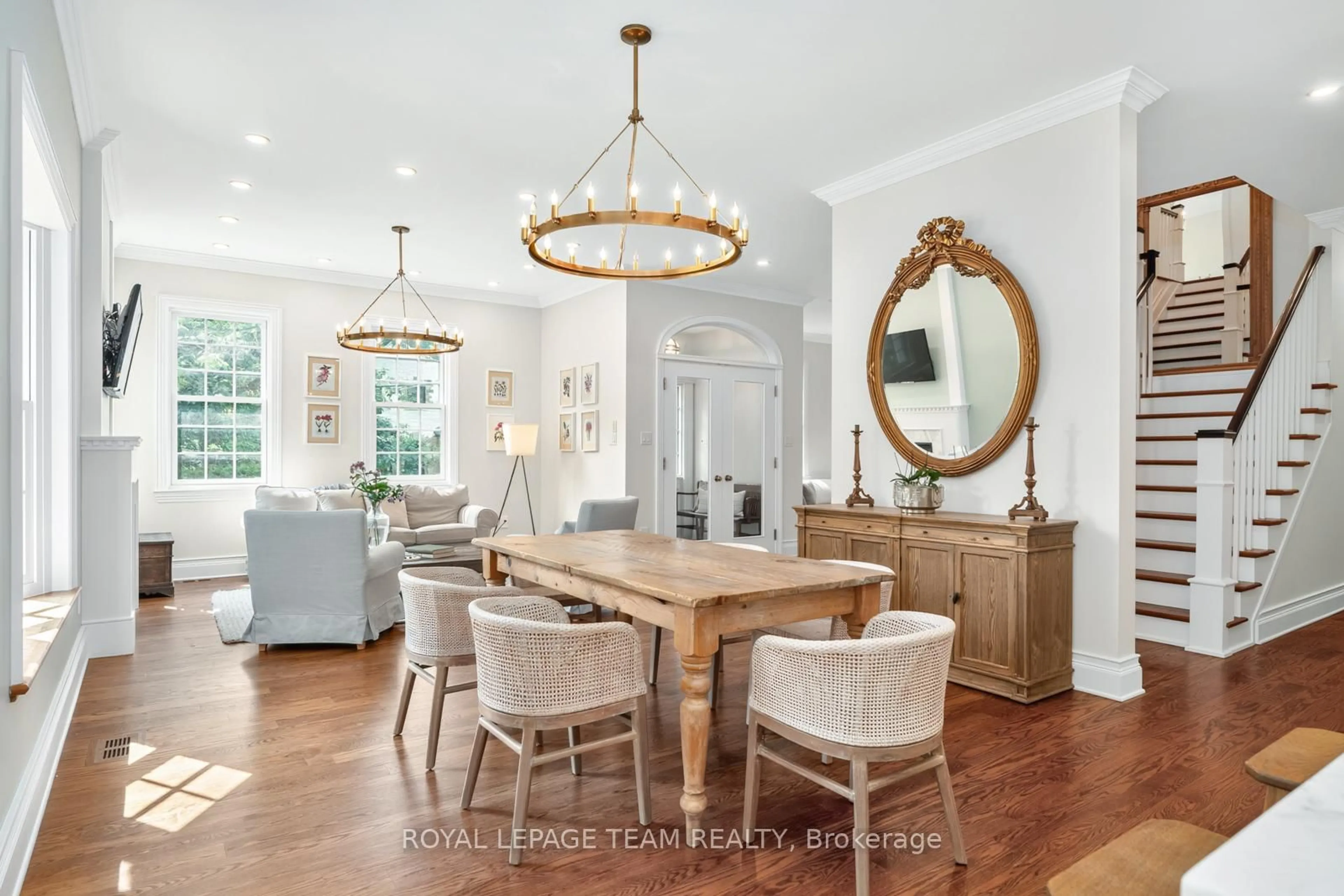 Dining room, wood/laminate floor for 140 Howick St, Ottawa Ontario K1M 0G8