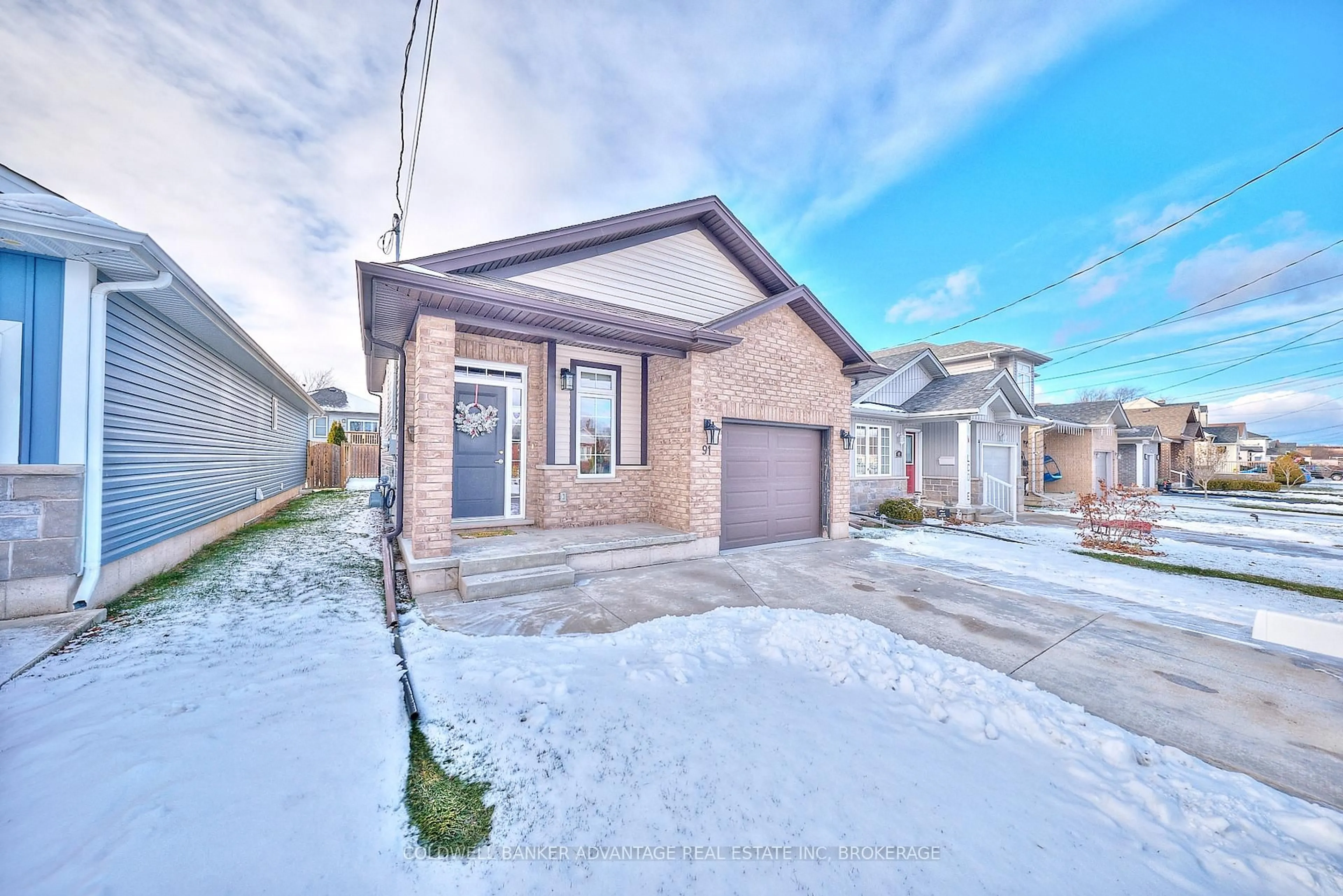 Home with brick exterior material, street for 91 Scholfield Ave, Welland Ontario L3B 1N4