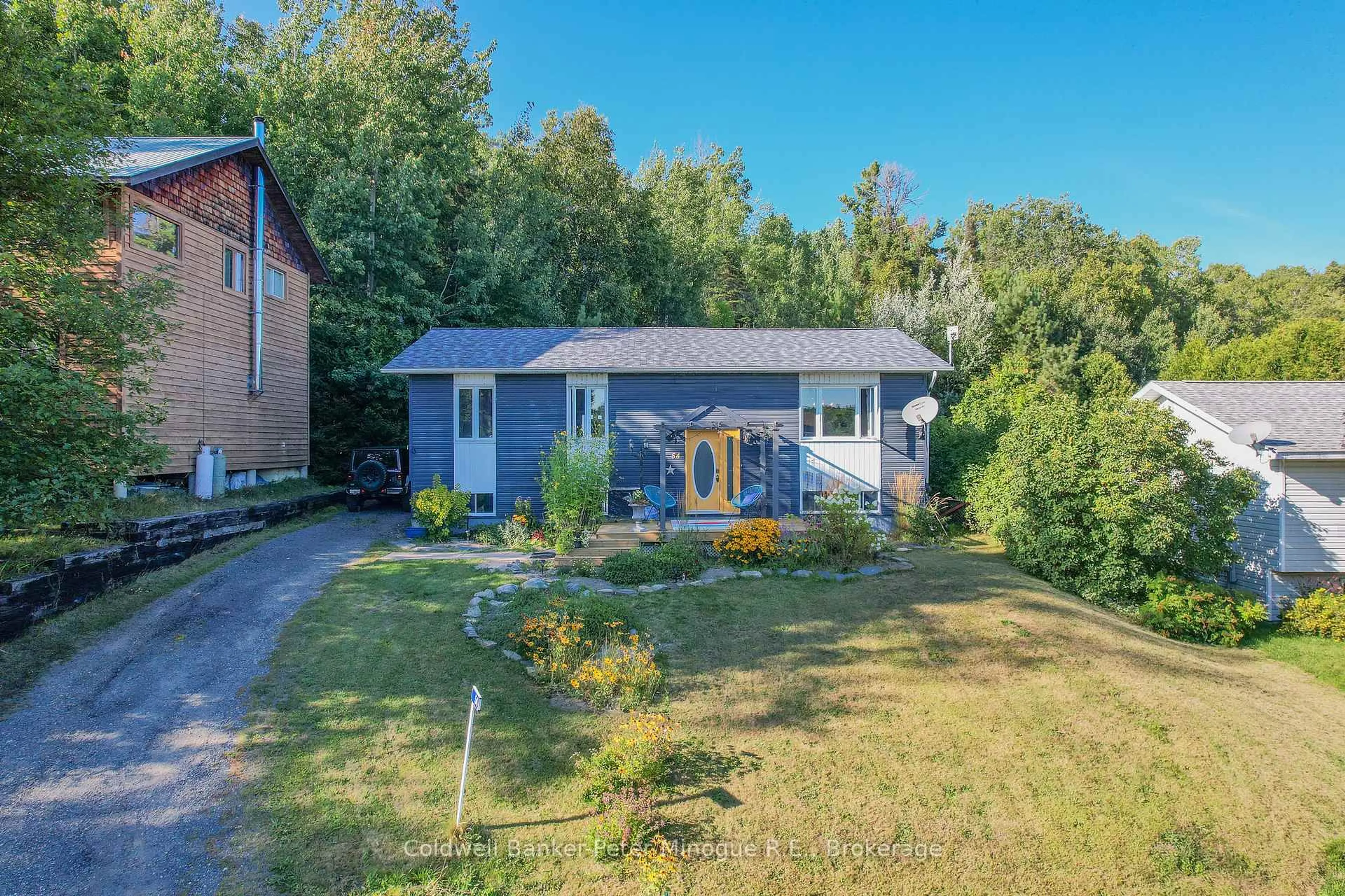 A pic from outside/outdoor area/front of a property/back of a property/a pic from drone, street for 54 Lakeshore Dr, Temagami Ontario P0H 2H0