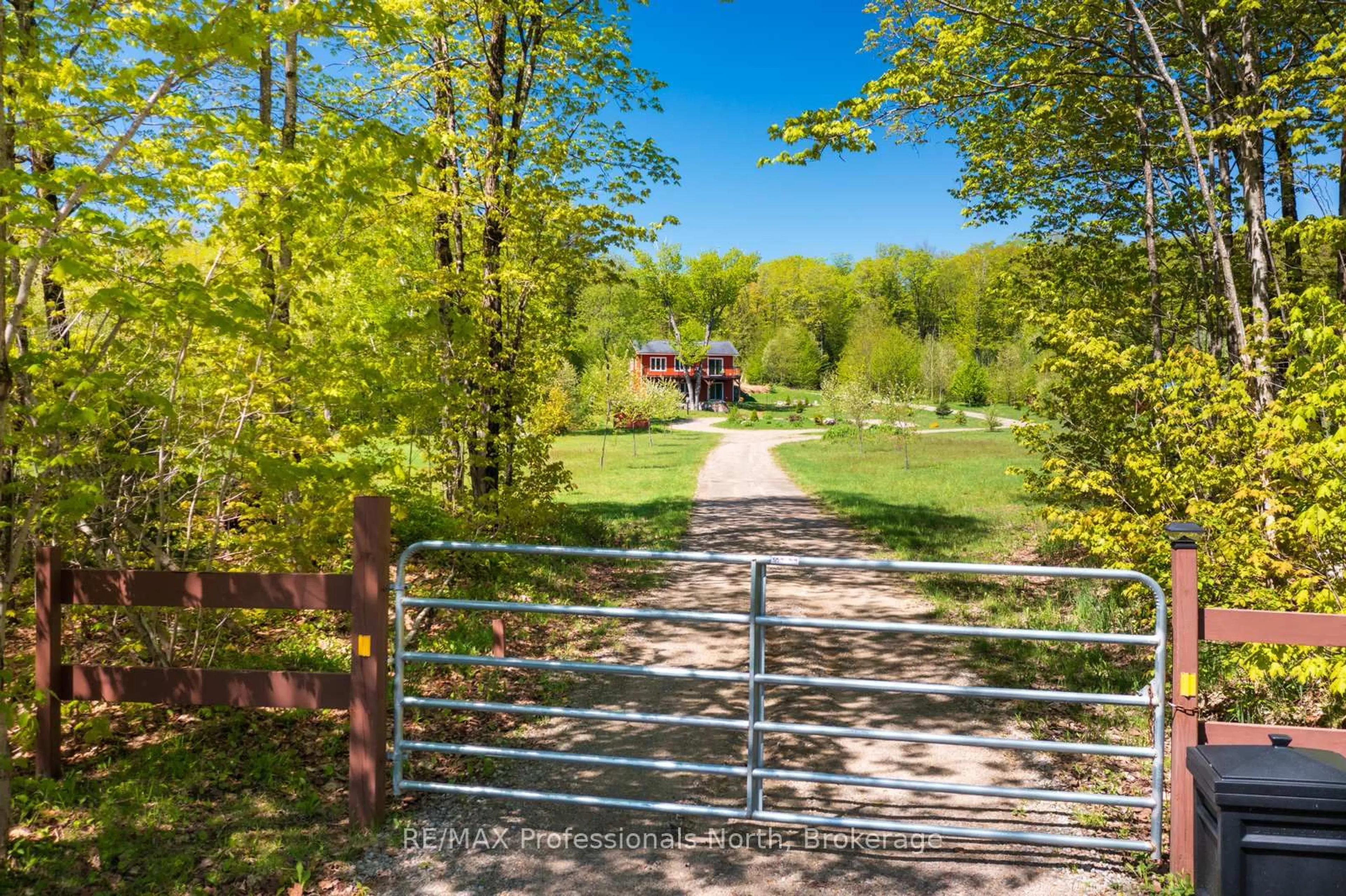 A pic from outside/outdoor area/front of a property/back of a property/a pic from drone, forest/trees view for 4043 Highway 60, Algonquin Highlands Ontario P0A 1H0