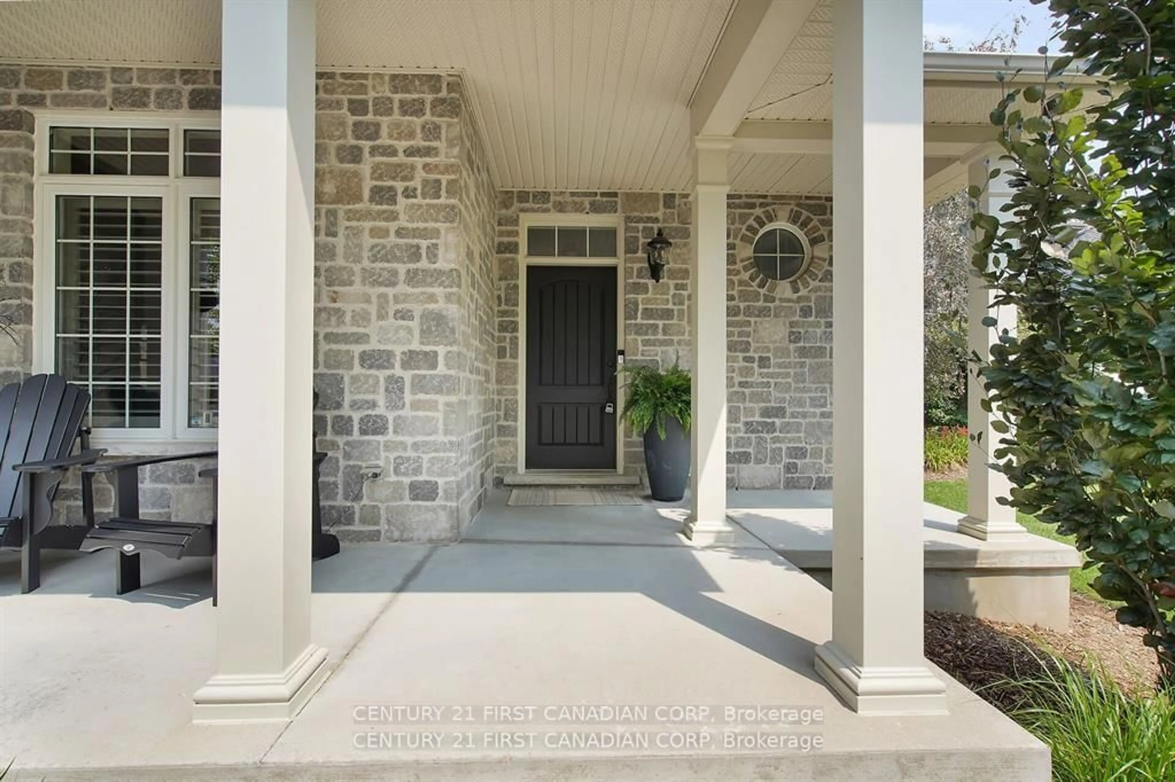 Indoor entryway for 3442 Settlement Pl, London South Ontario N6P 0A7